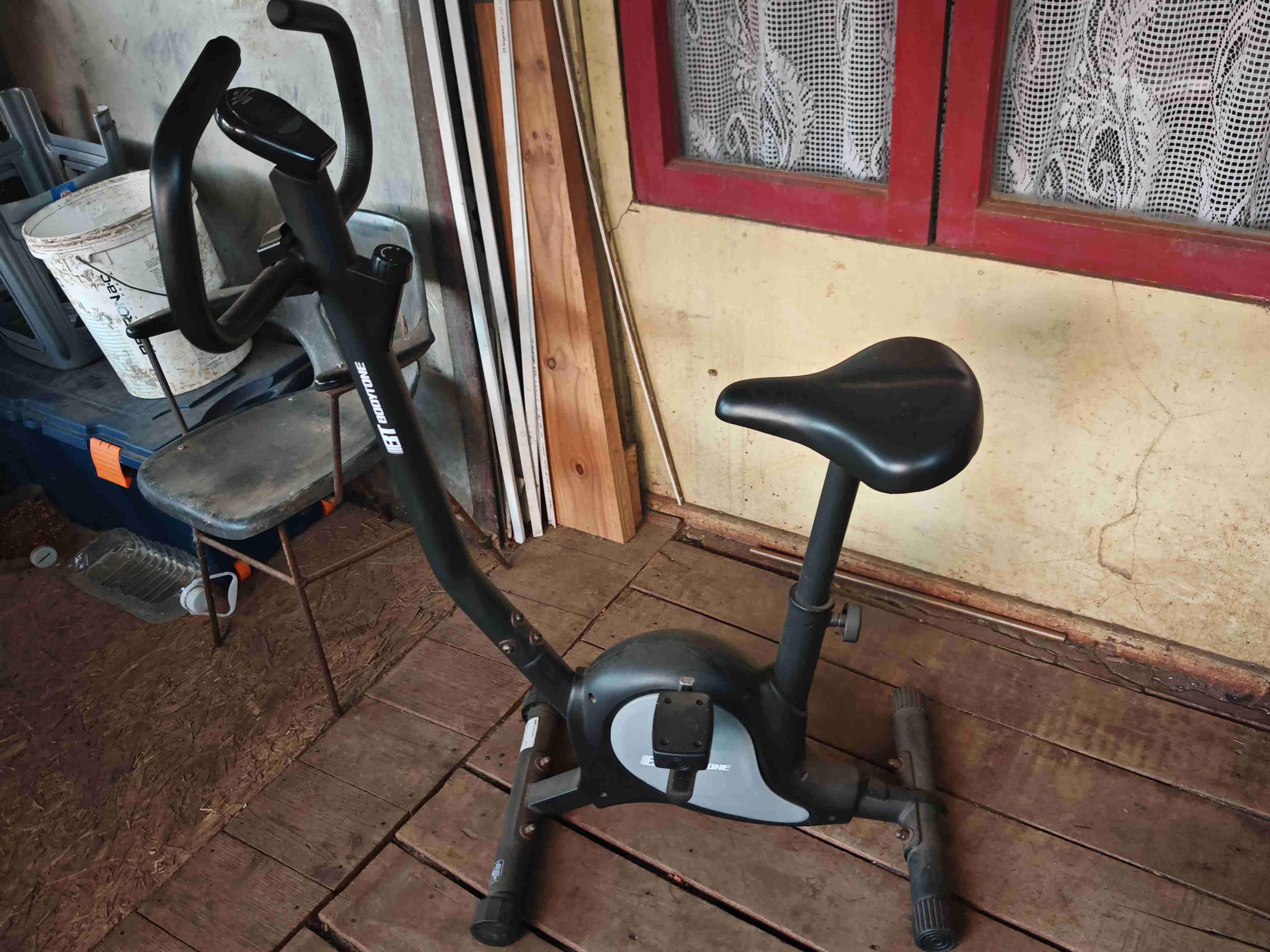 Bicicleta estática Domane negra