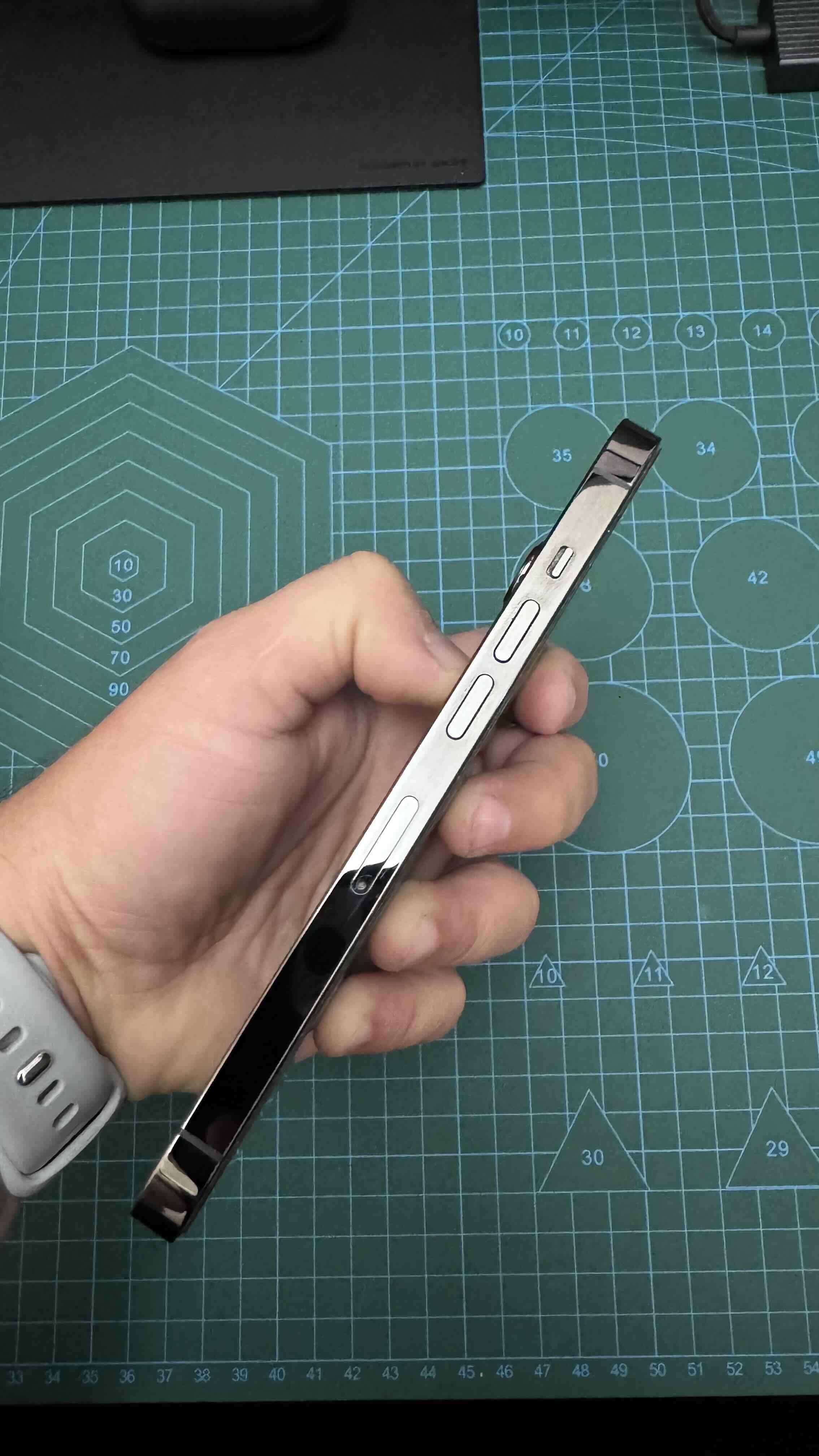 iPhone 13 Pro 256GB con caja original - 4