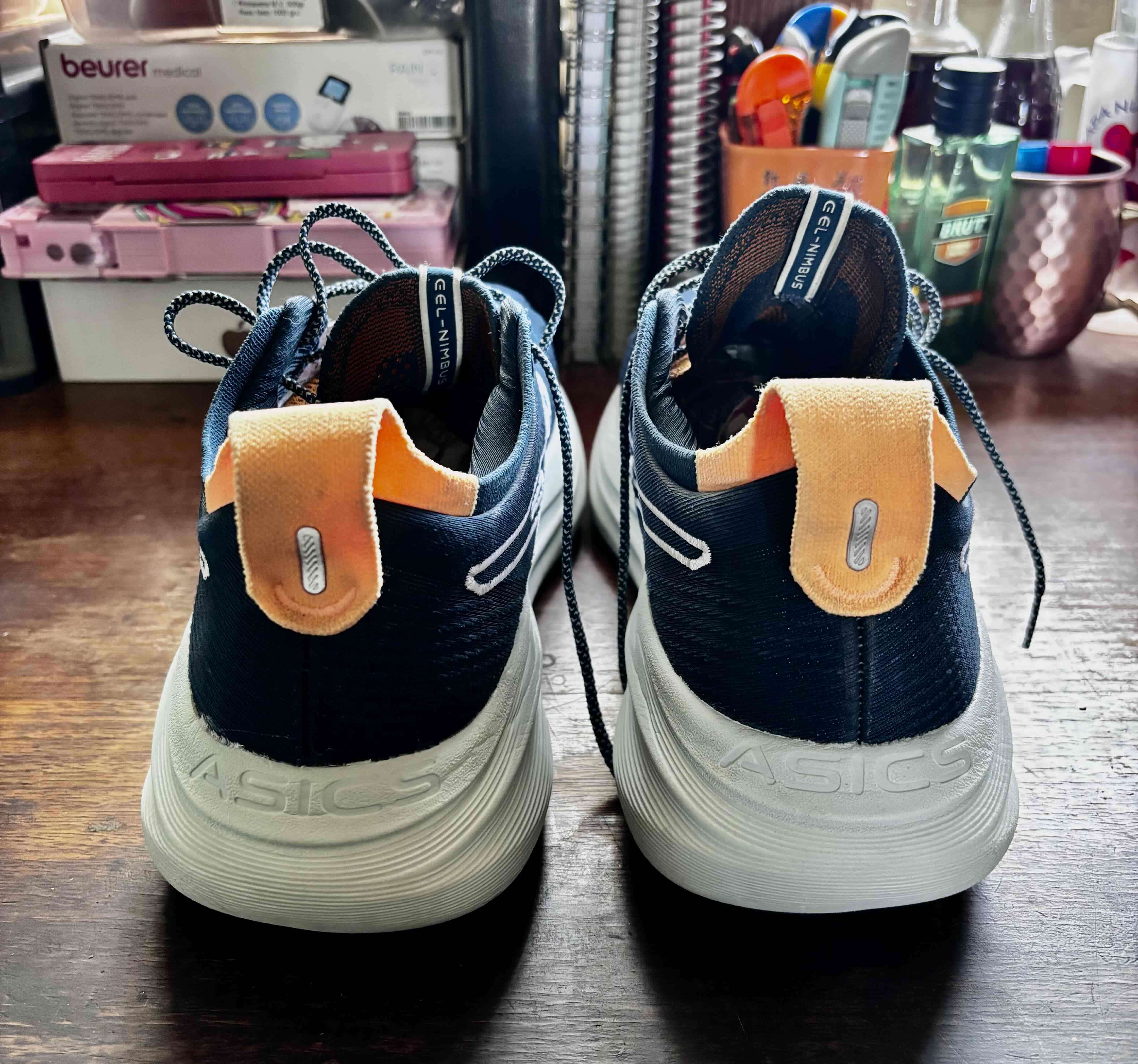 Zapatillas  azul Asics nimbus 27 - miniatura 4