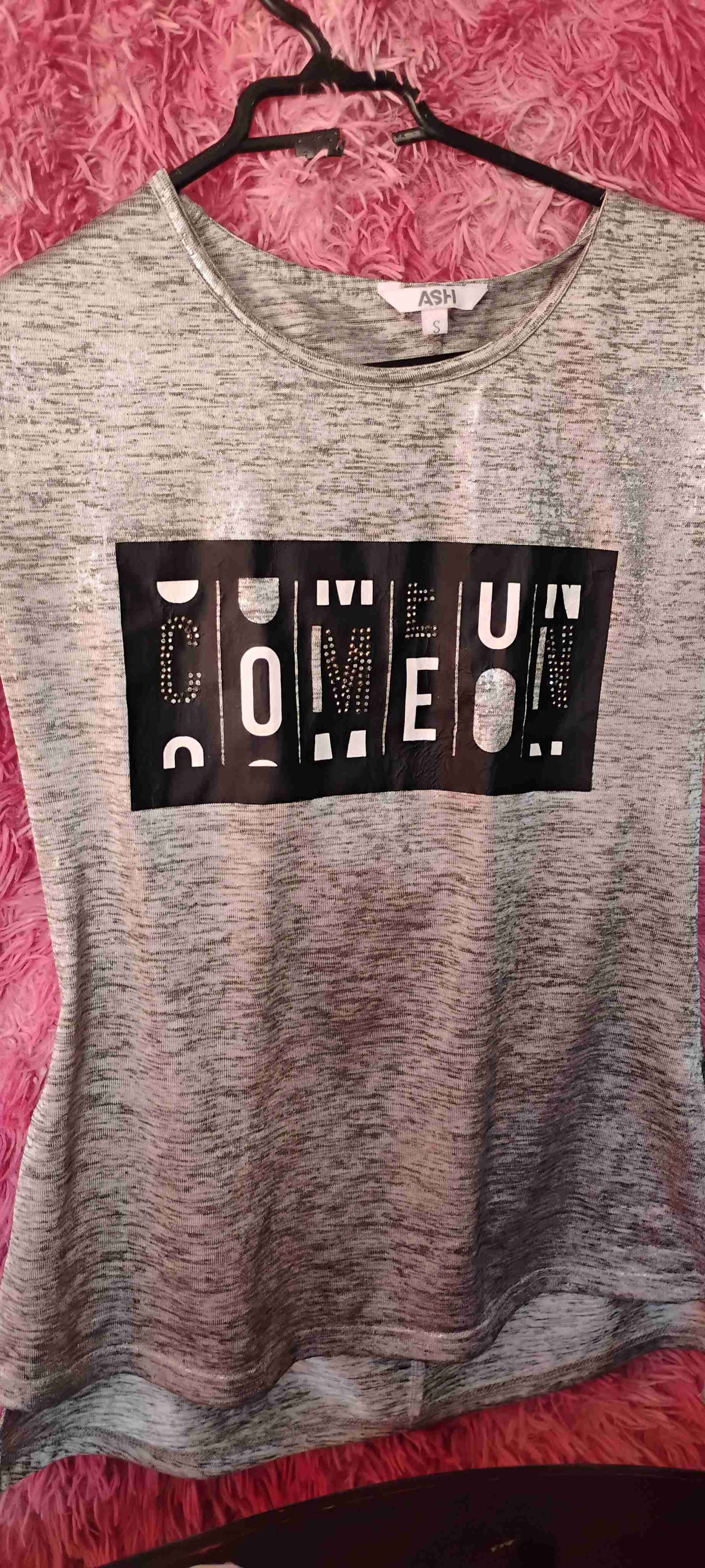 Polera gris estampada - miniatura 2