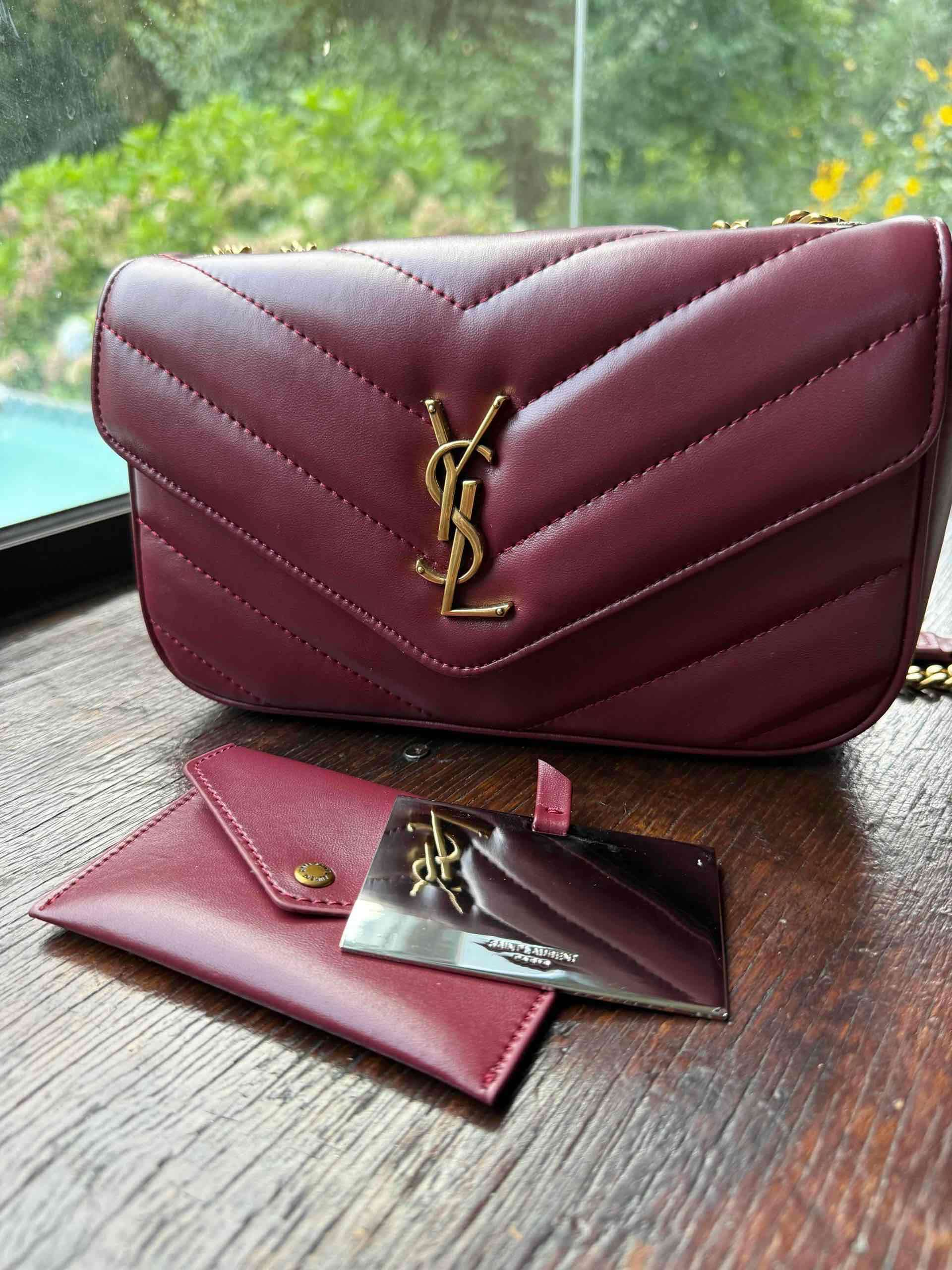 Cartera de cuero burdeos YSL