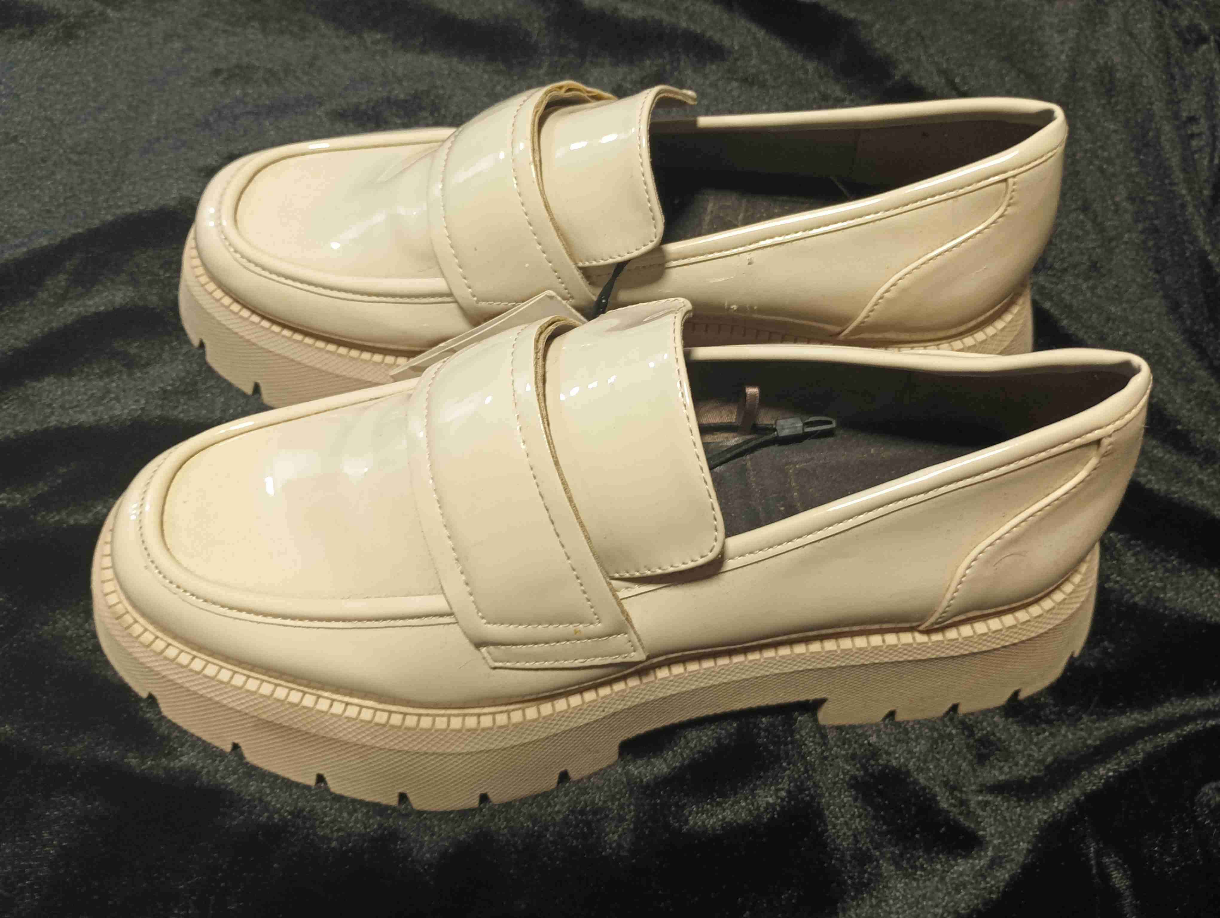 Mocasines beige Zara nuevos - miniatura 2