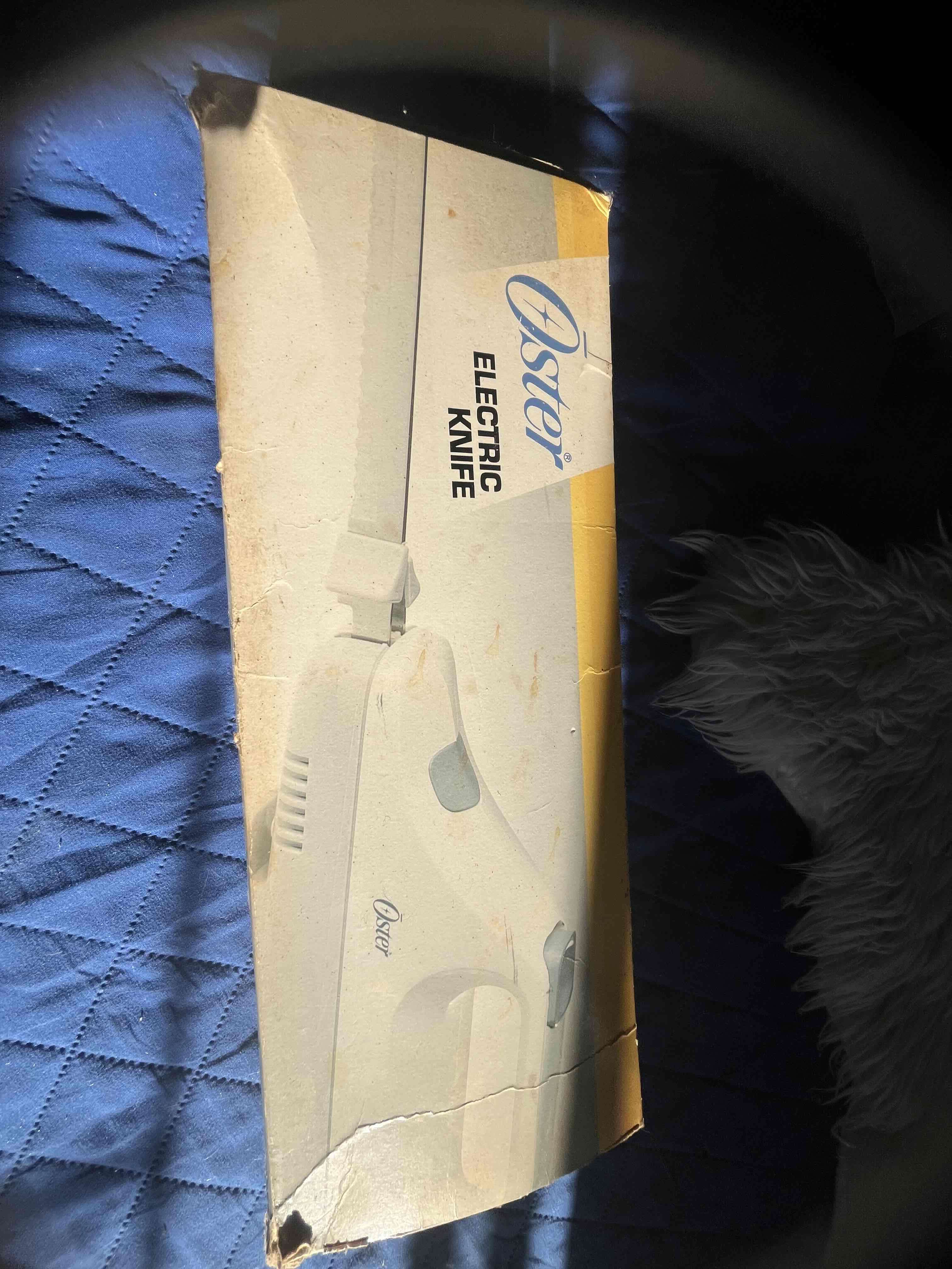 Cuchillo eléctrico Oster con accesorios - miniatura 3