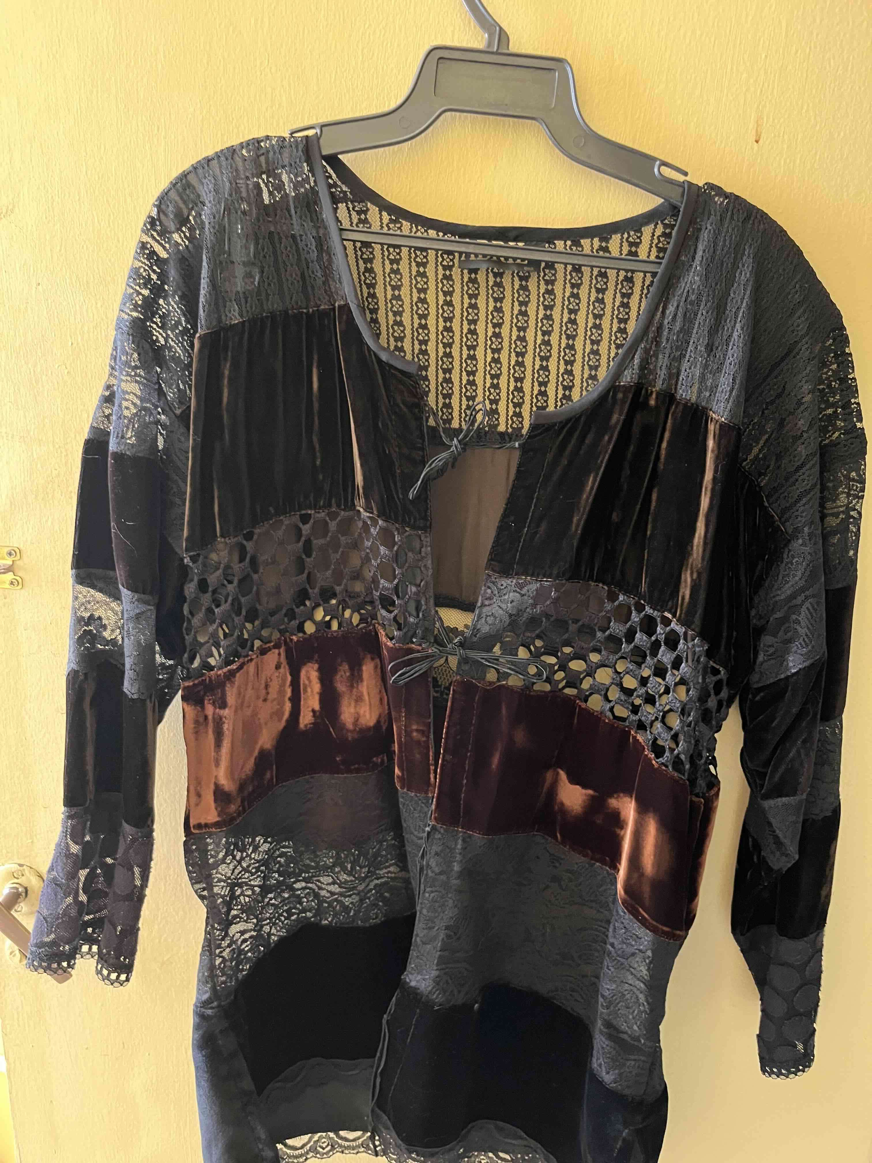 Kimono bohemio de encaje negro - miniatura 5