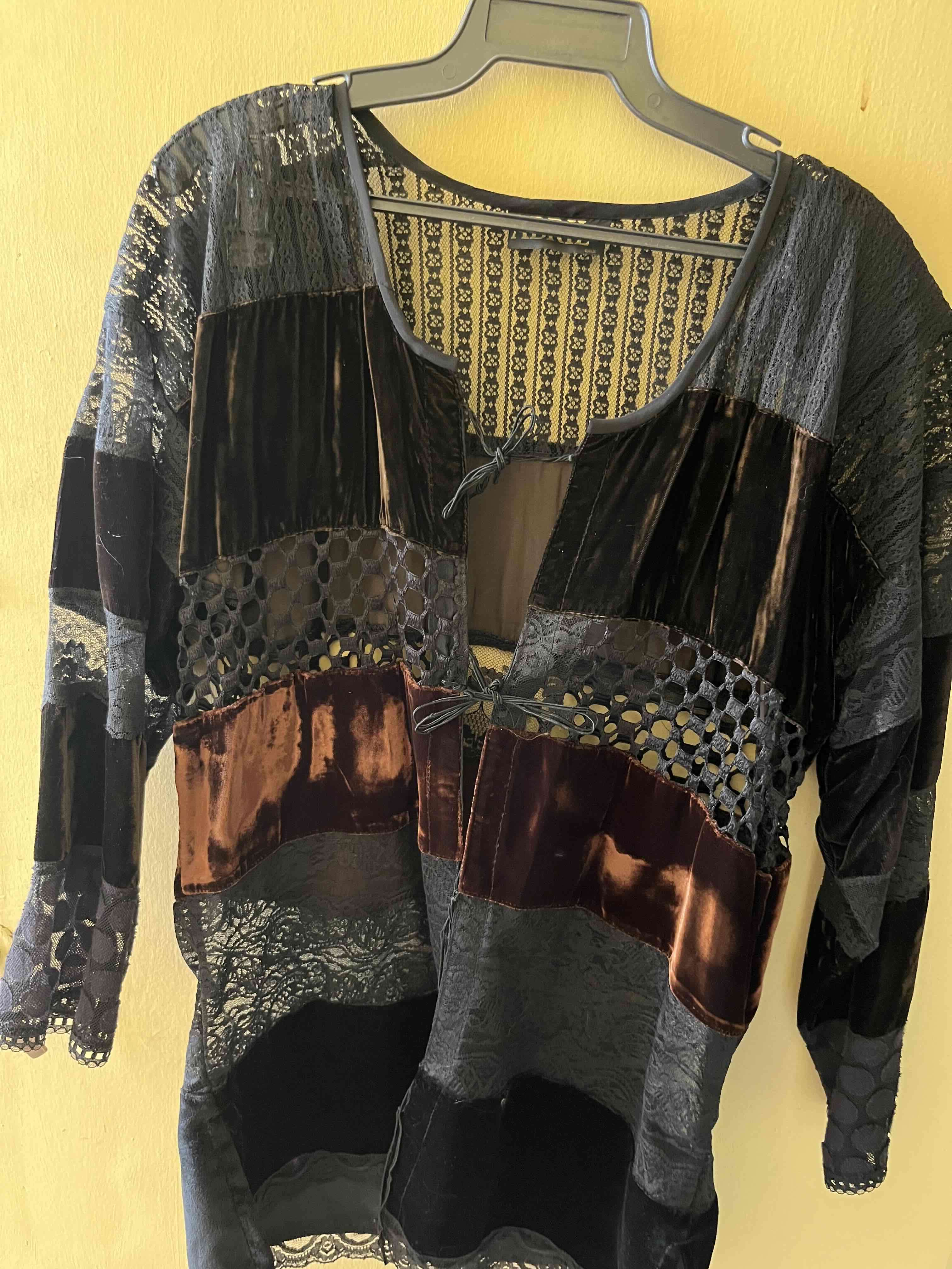 Kimono bohemio de encaje negro - miniatura 6