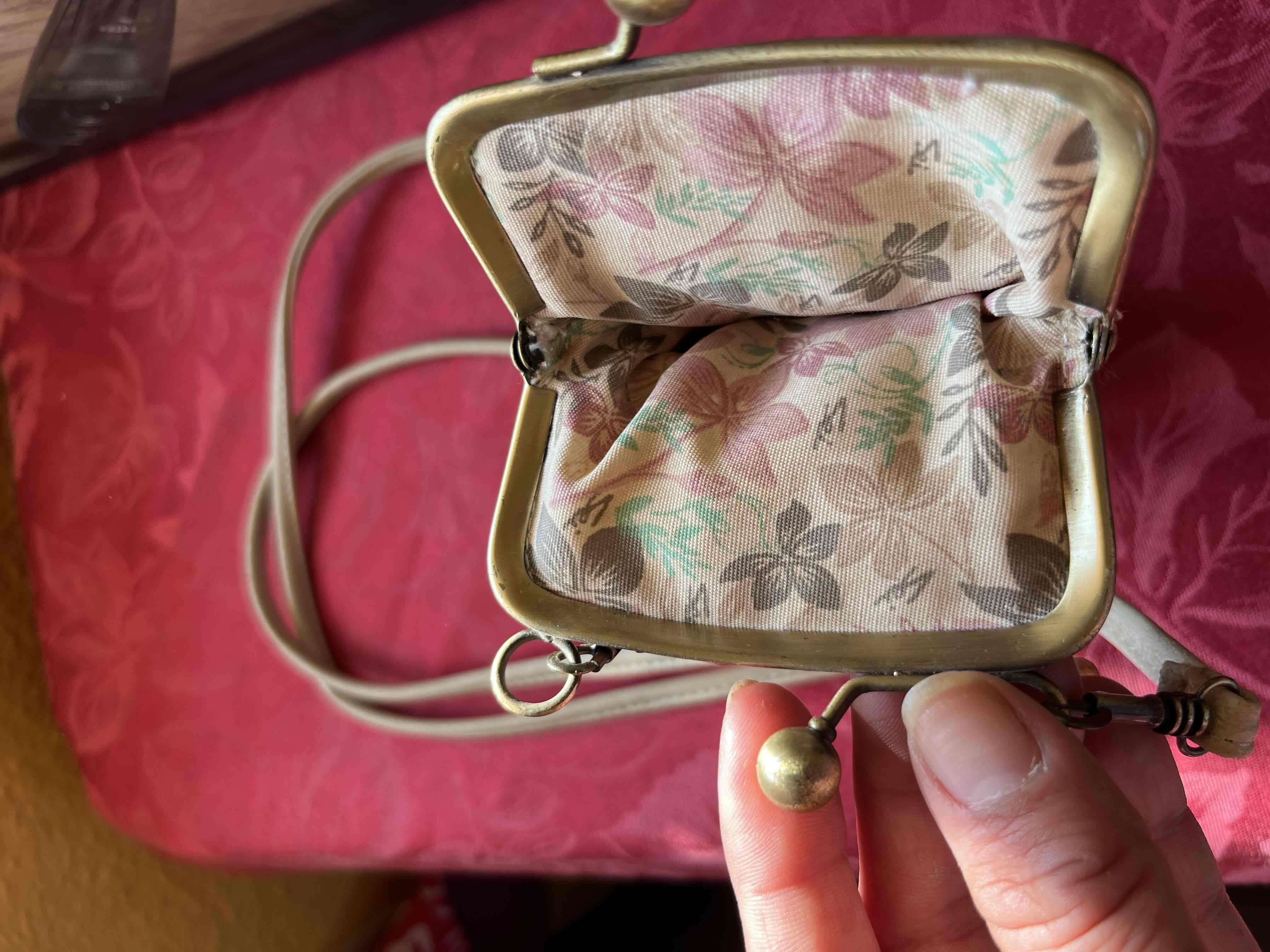 Bolso colgante de cuero verde - miniatura 3