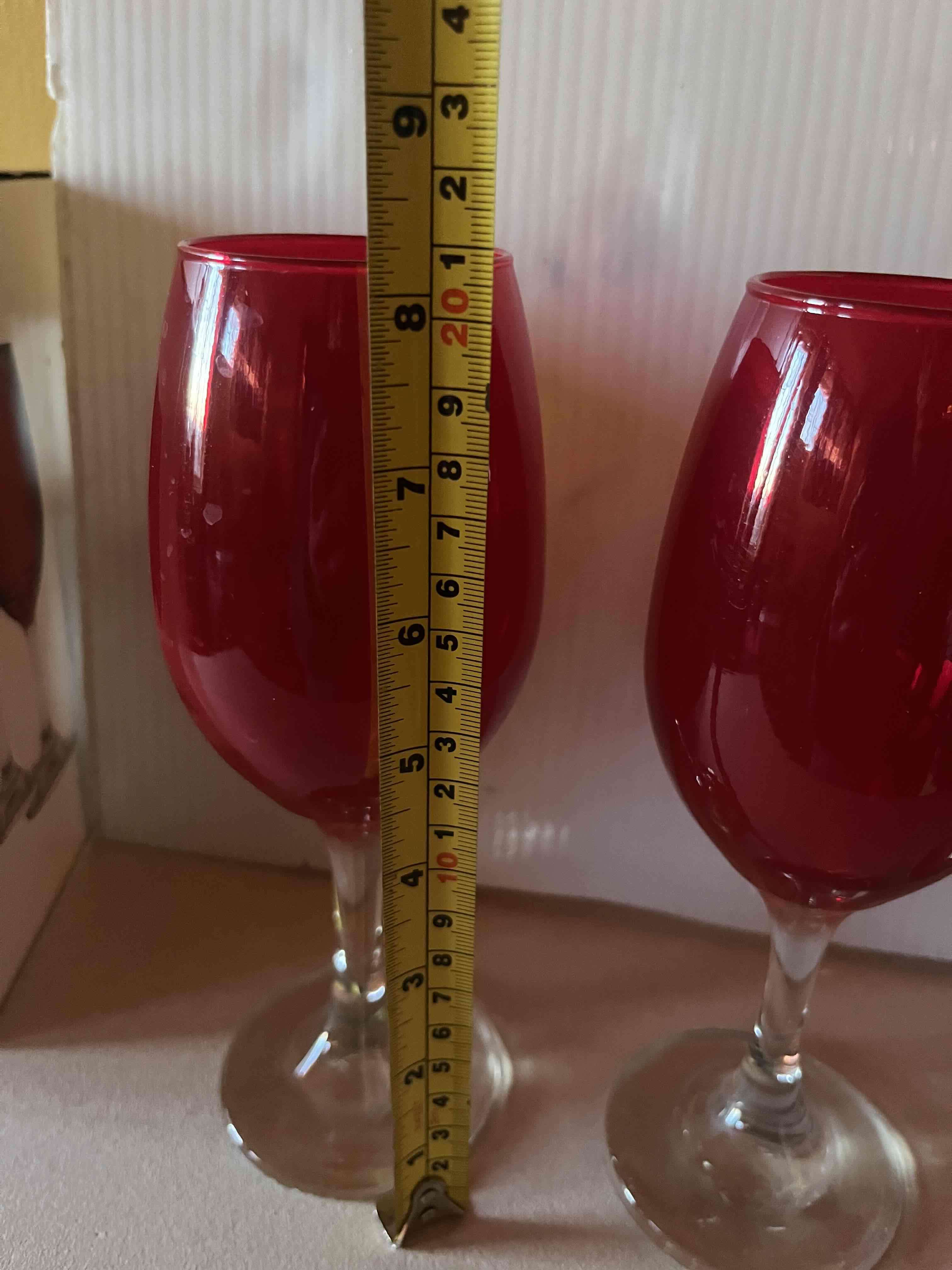 Copas de vino rojo - miniatura 3