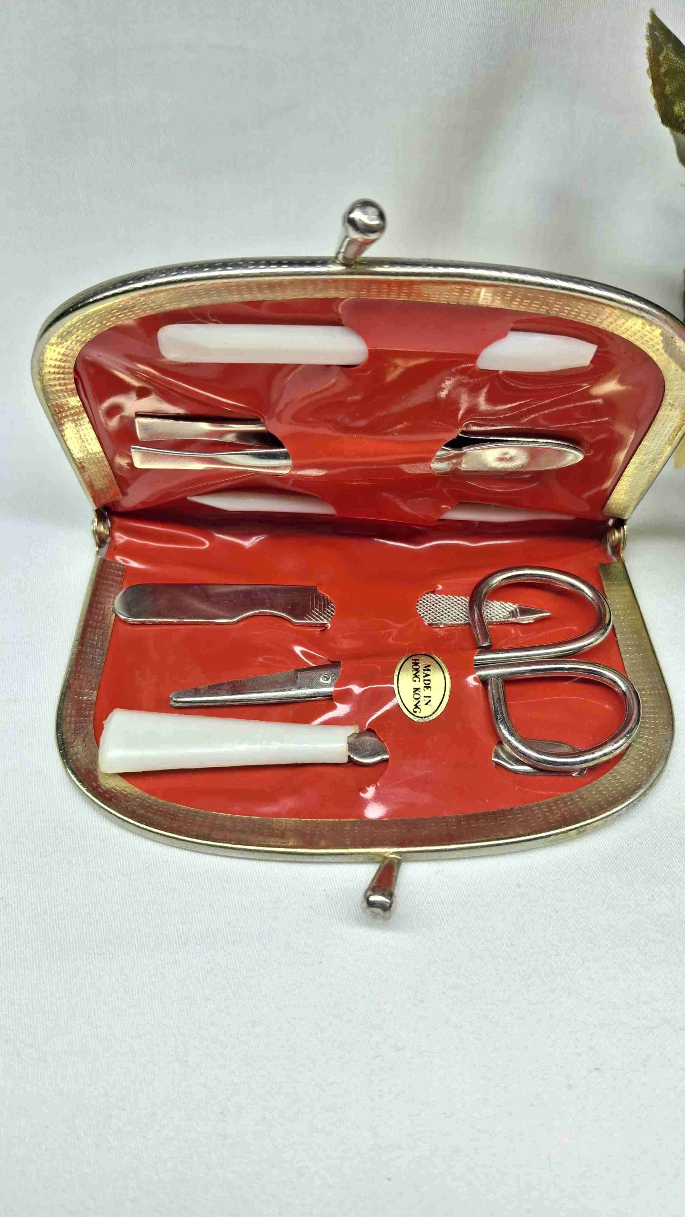 Tijera con agarre ergonómico - miniatura 5