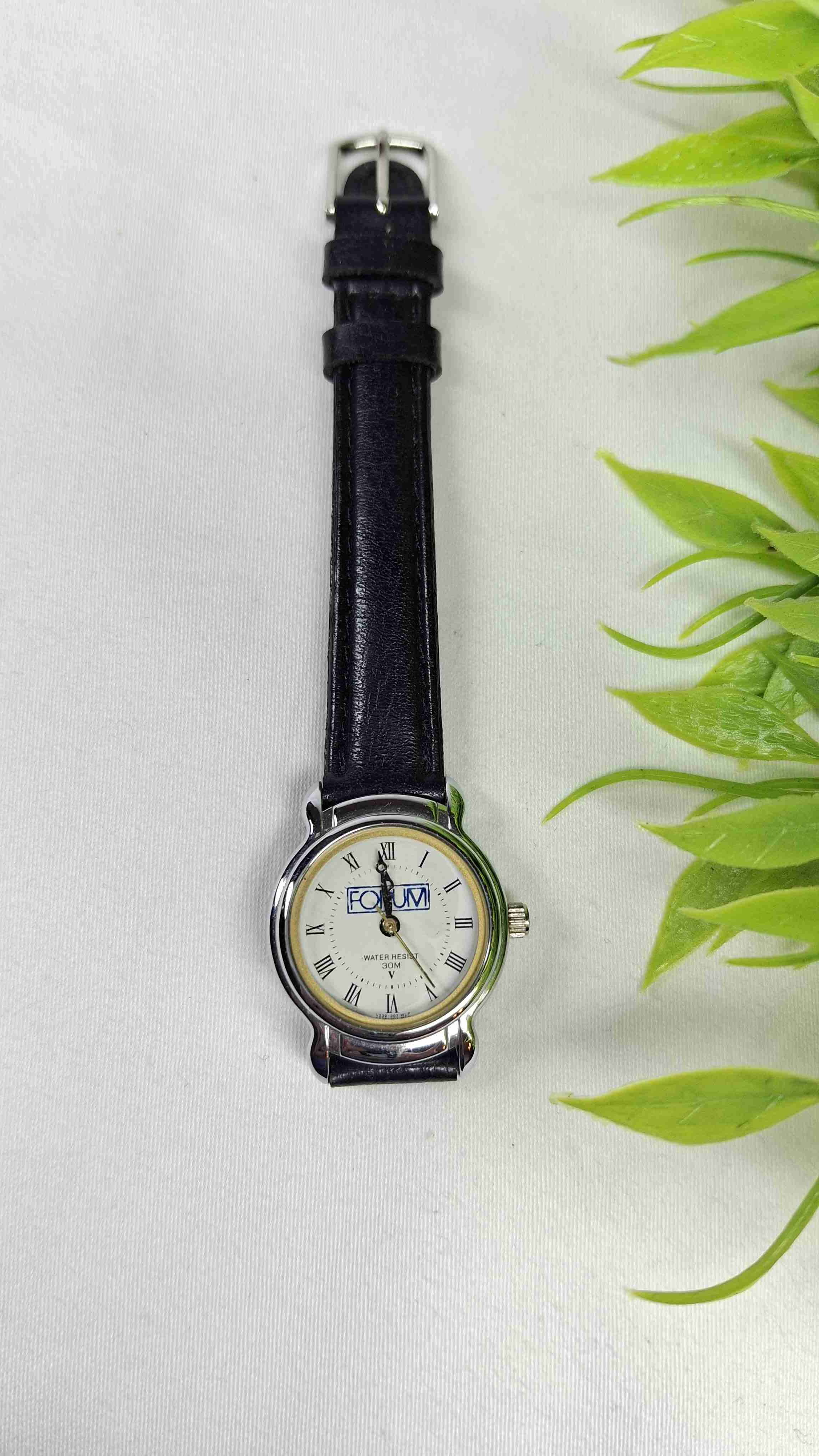 Reloj de pulsera clásico metálico - miniatura 4