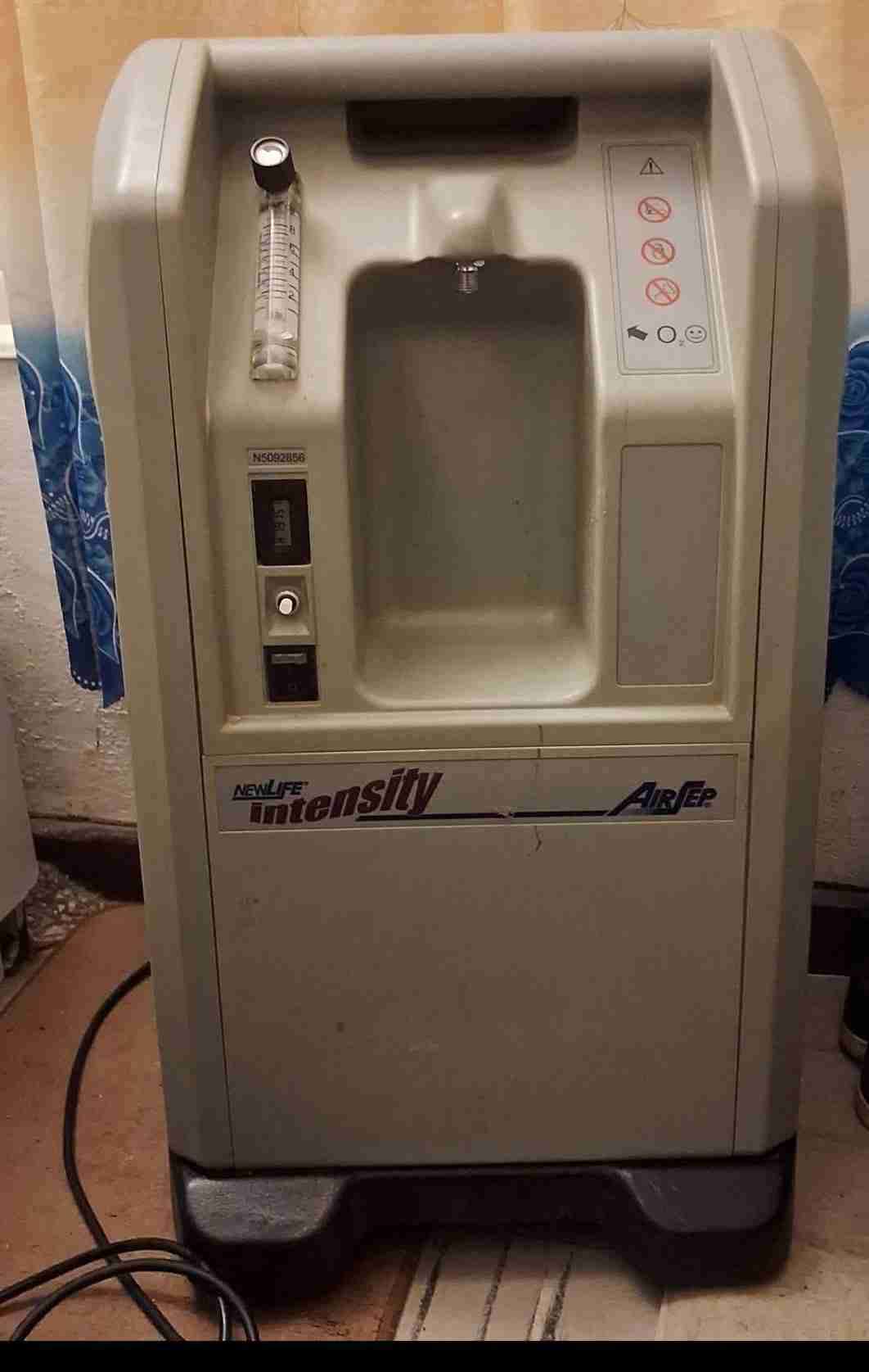 Concentrador de oxígeno NewLife Intensity - miniatura 2