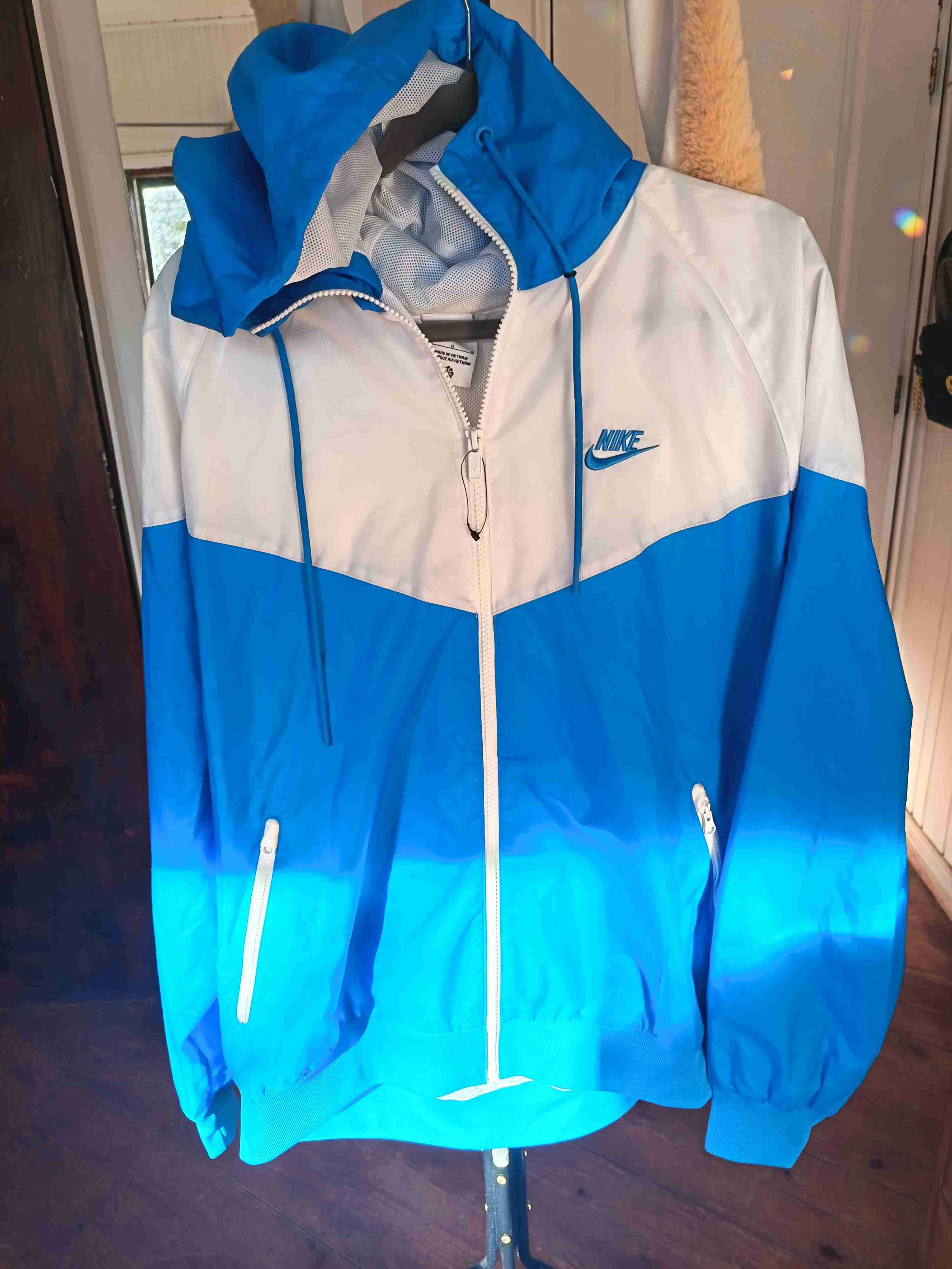 Conjunto deportivo Nike azul y blanca