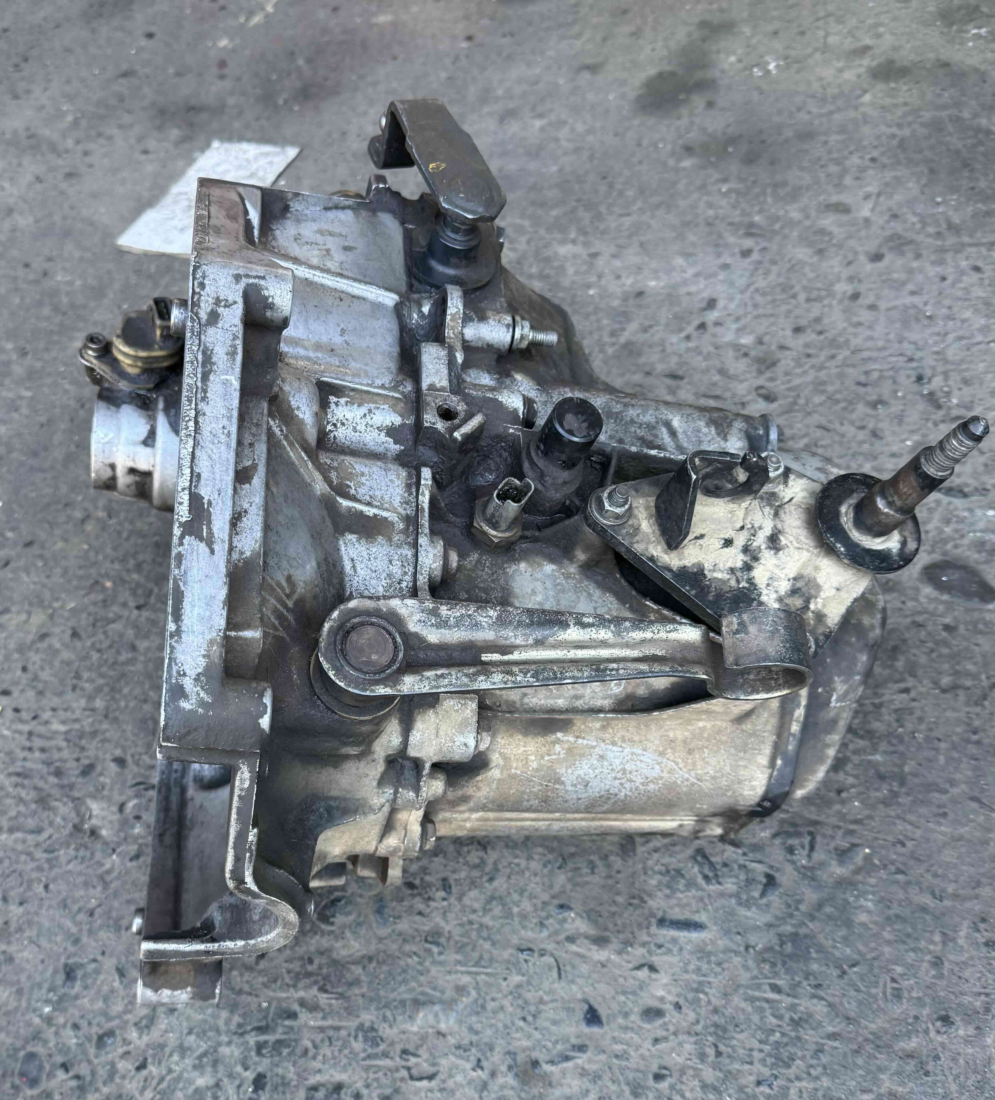 Caja de cambios Peugeot 206 1.4 - miniatura 2