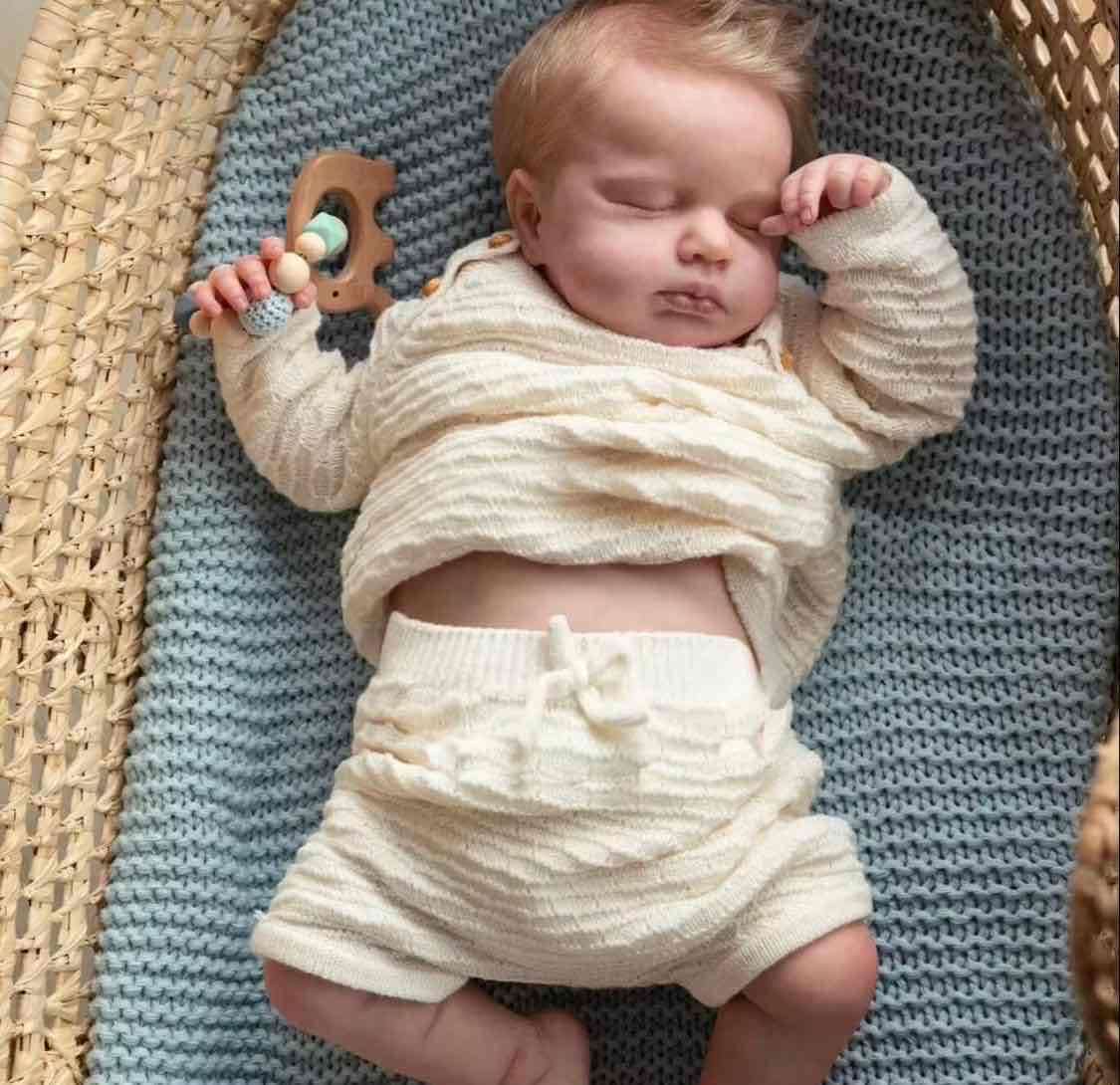 Bebé real reborn realista de silicon lavable - miniatura 2