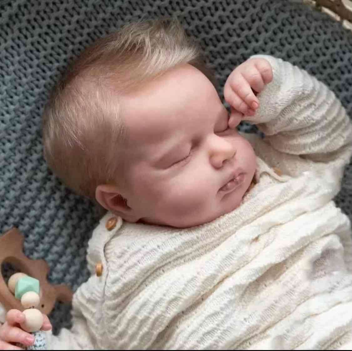 Bebé real reborn realista de silicon lavable - miniatura 3