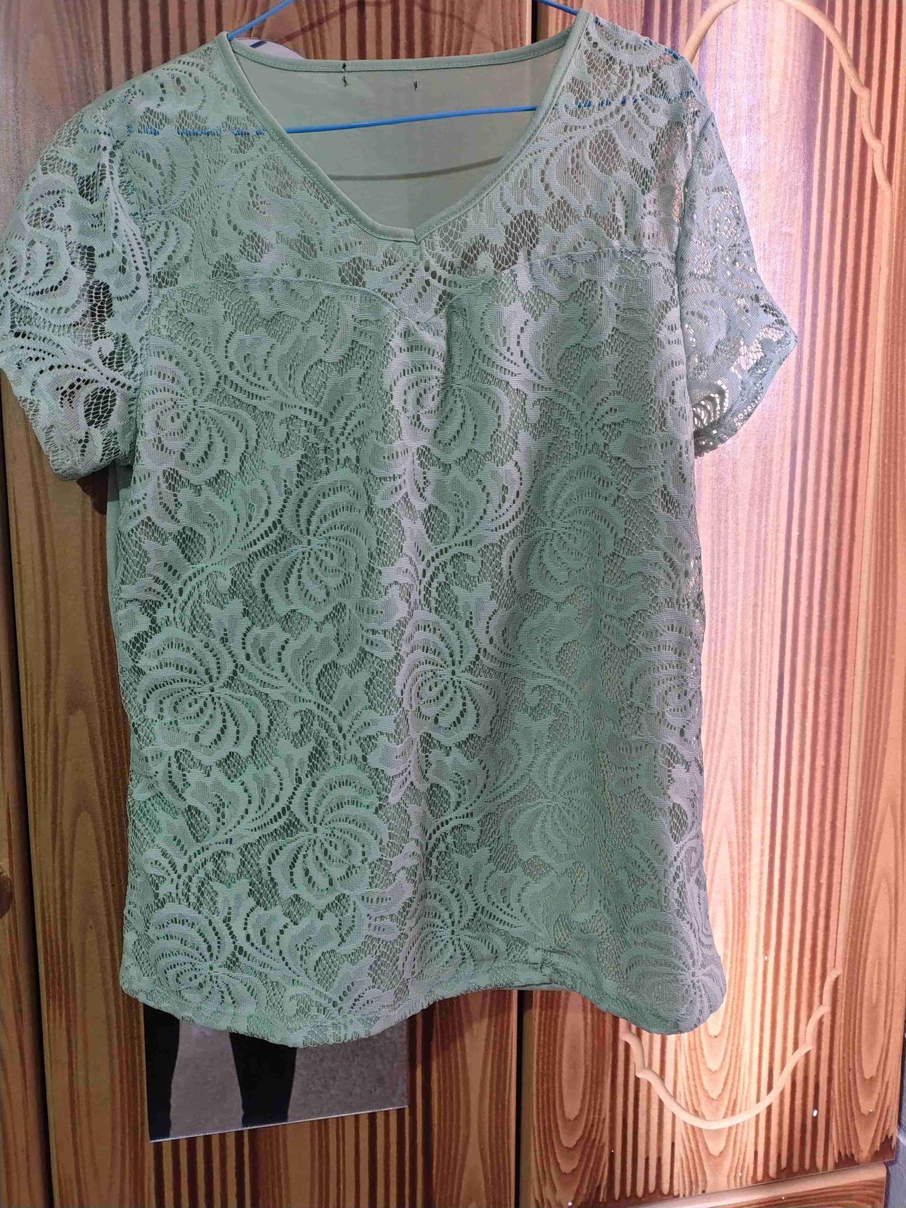 Polera verde encaje floral