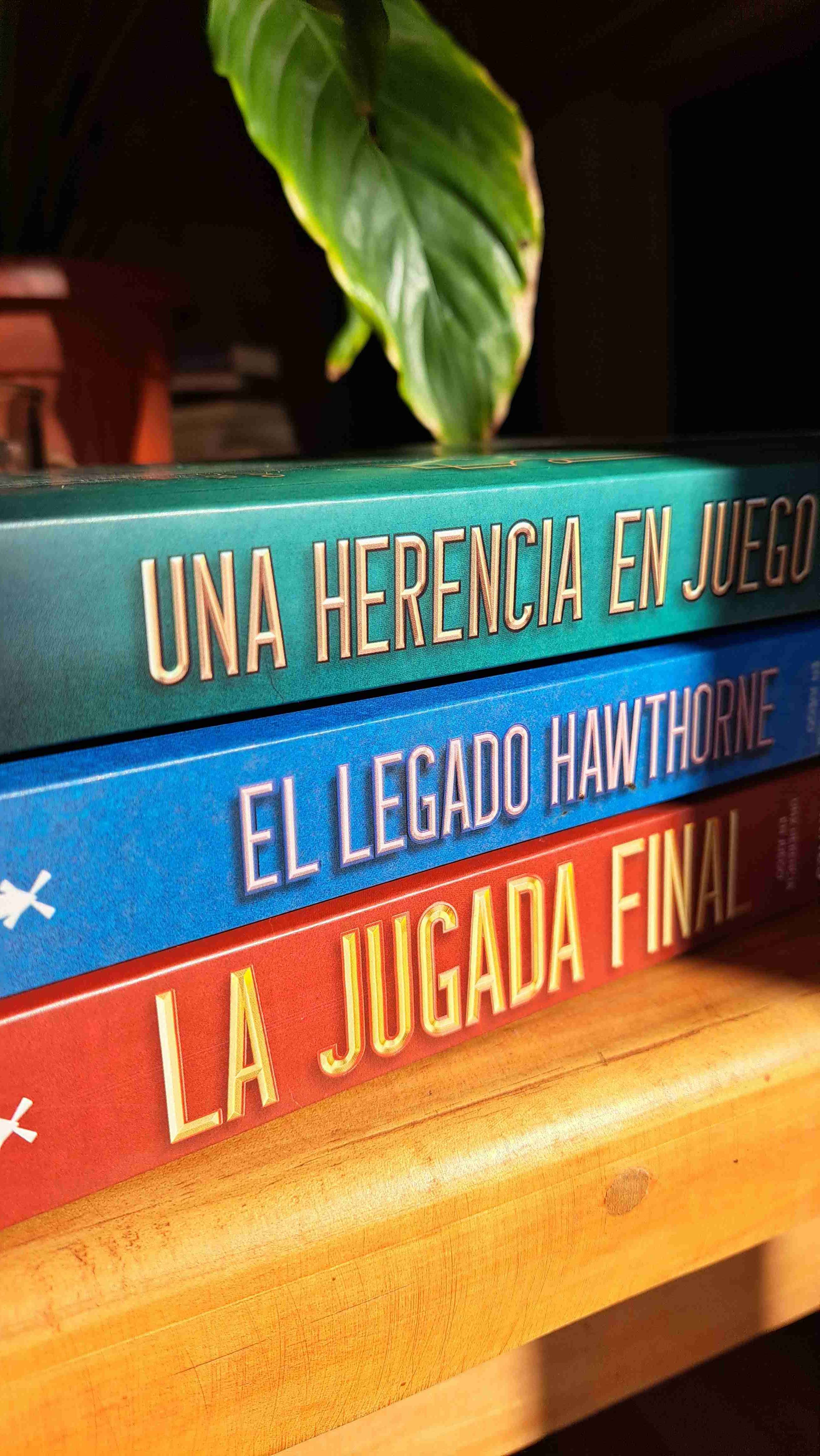 Set de libros saga 'Una herencia en jueggo"