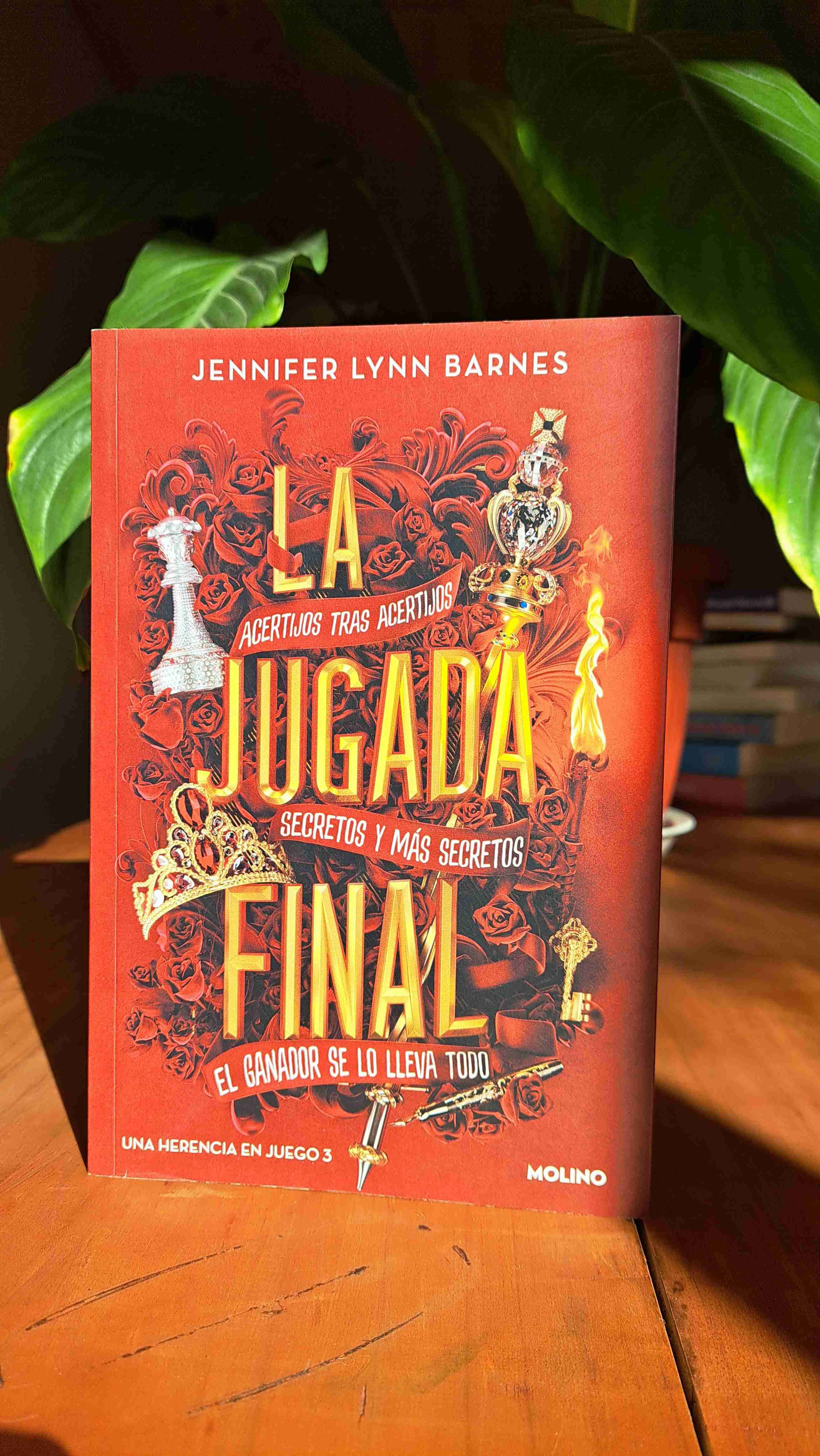 Set de libros saga 'Una herencia en jueggo" - miniatura 4