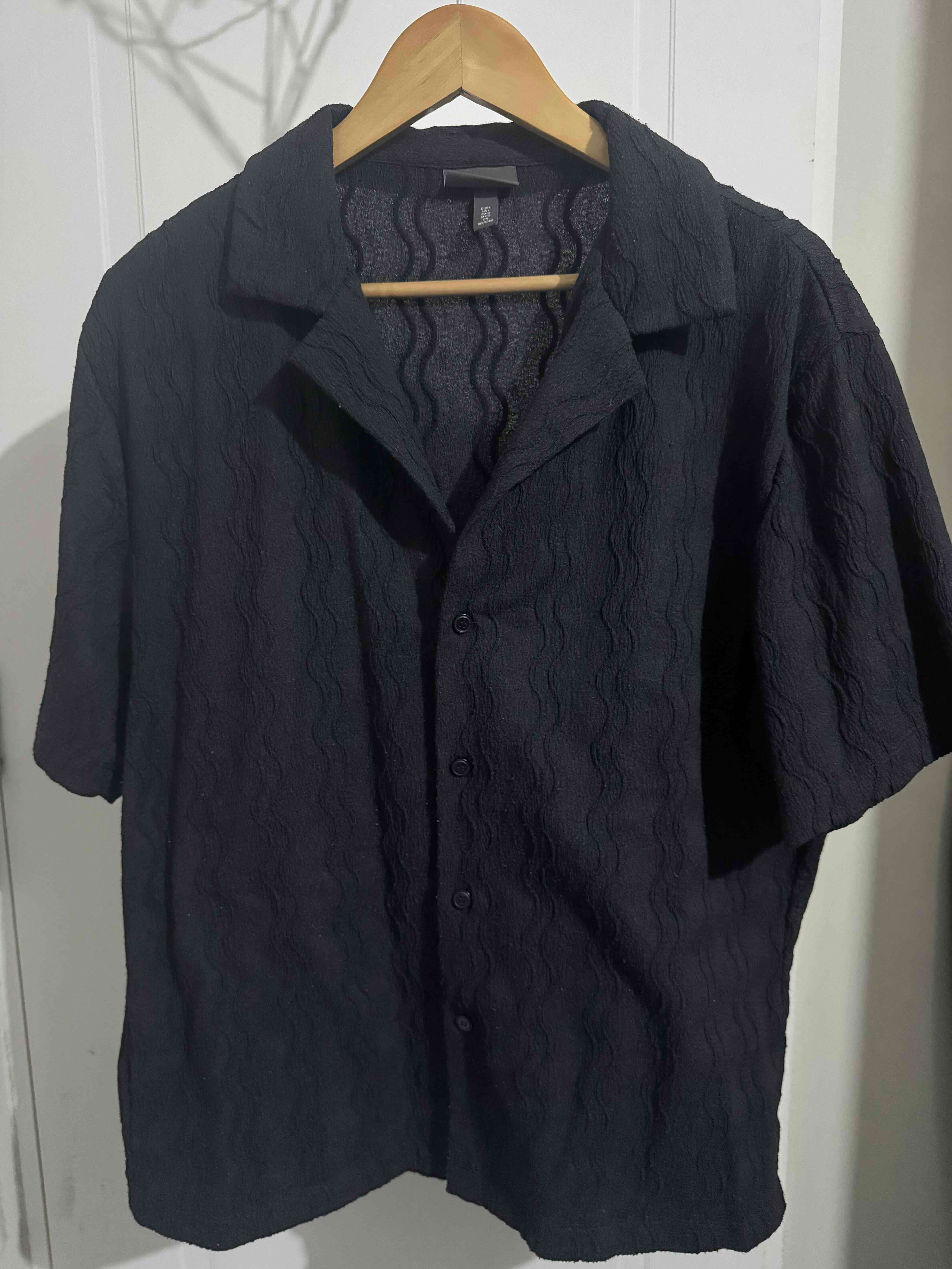 Camisa azul texturizada