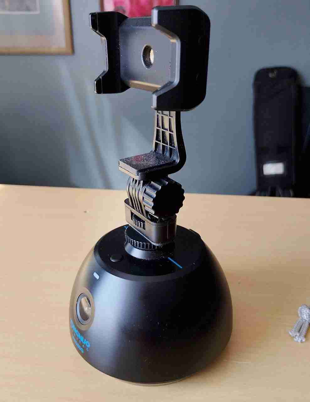 Soporte giratorio para celular - miniatura 3