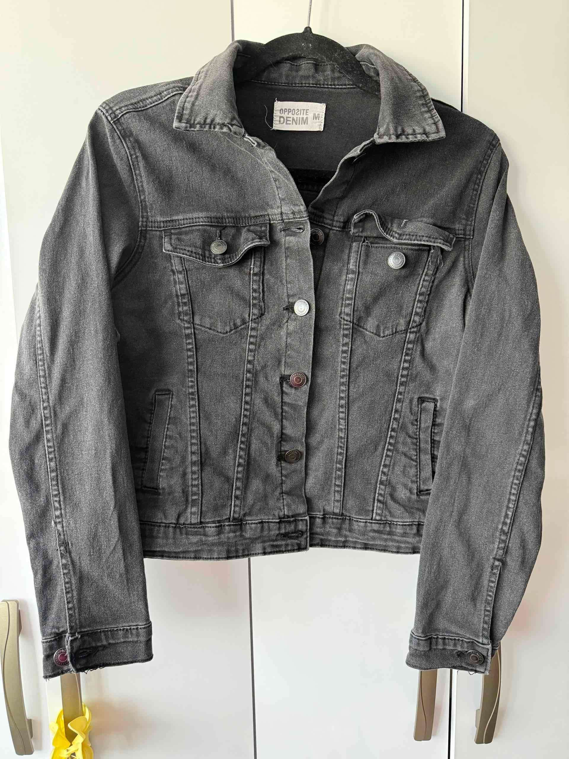 Chaqueta de mezclilla gris