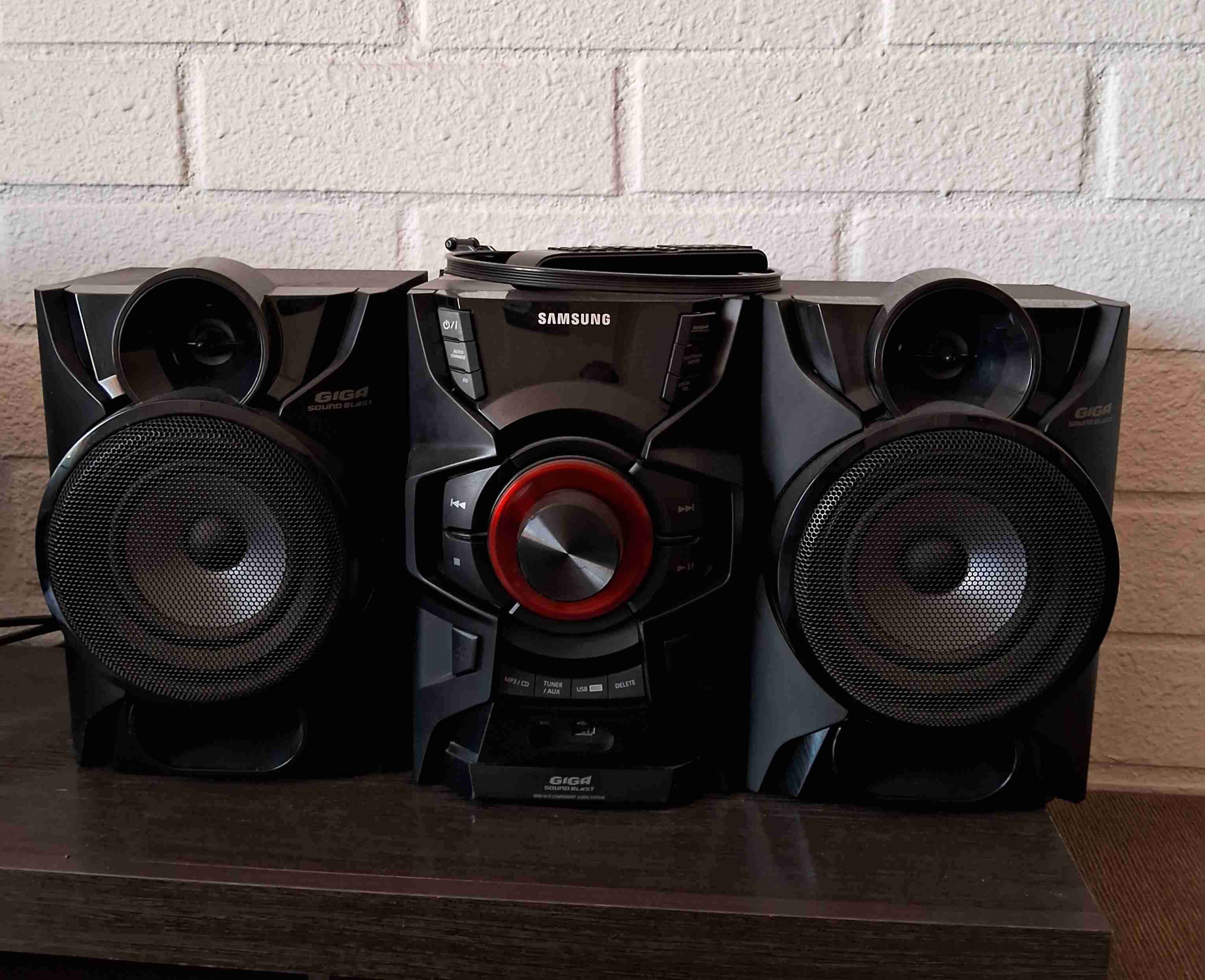 Saco de boxeo Everlast con soporte - miniatura 3