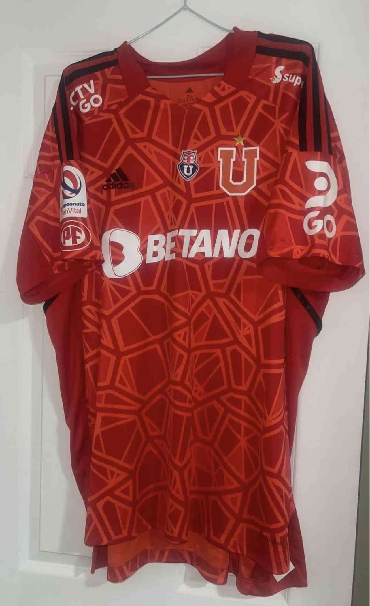 Camiseta u de chile