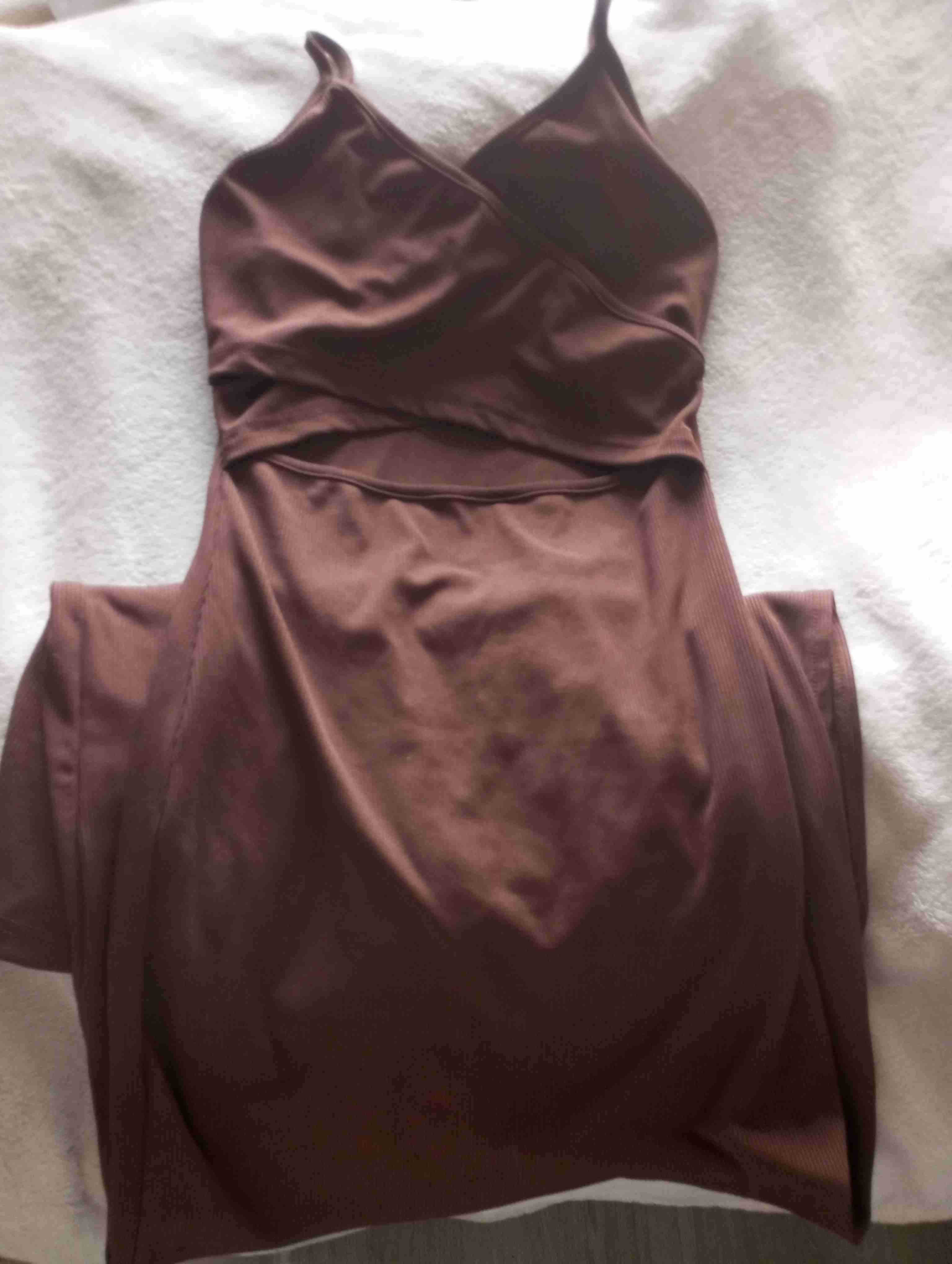 Vestido marrón ajustado