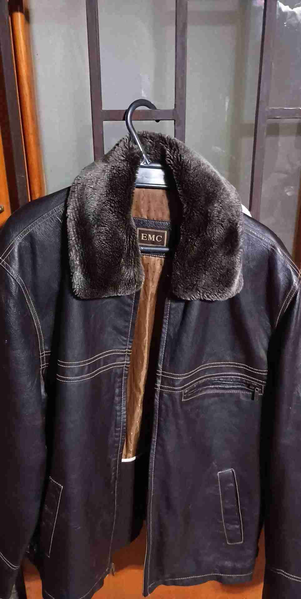 Chaqueta de cuero con forro de piel - miniatura 2