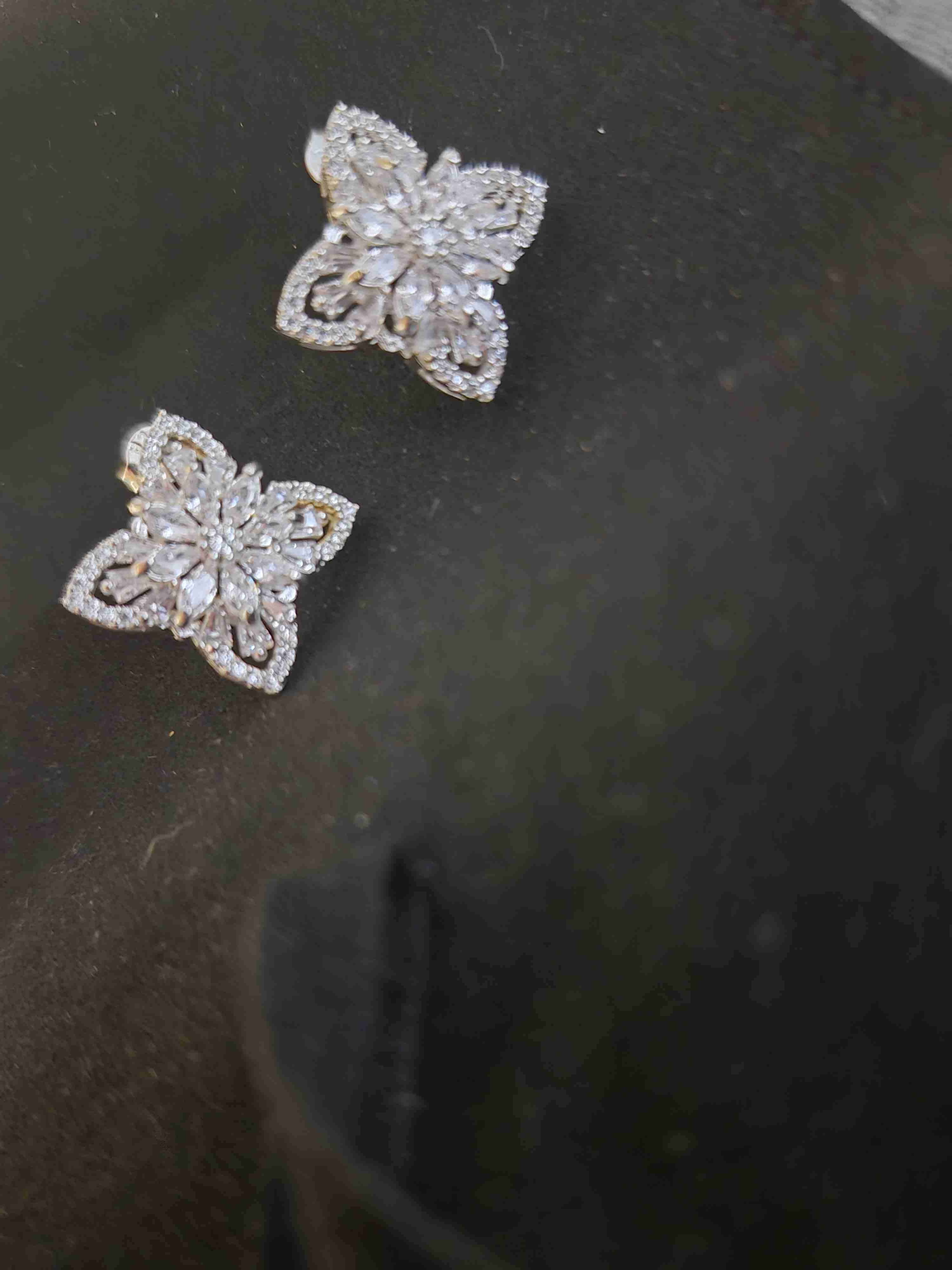 Aros en forma de mariposas