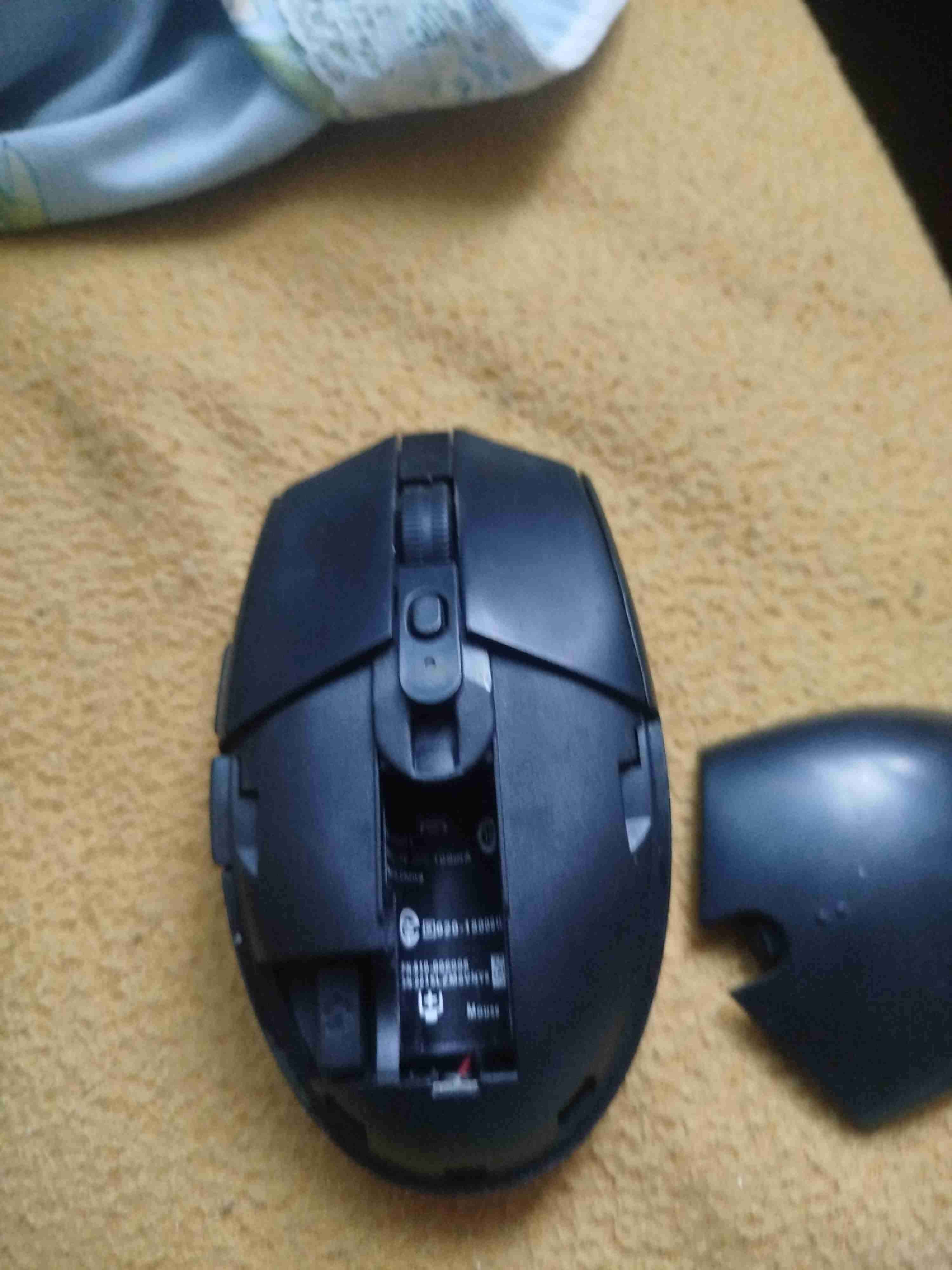 Mouse inalámbrico Logitech G304 - 2