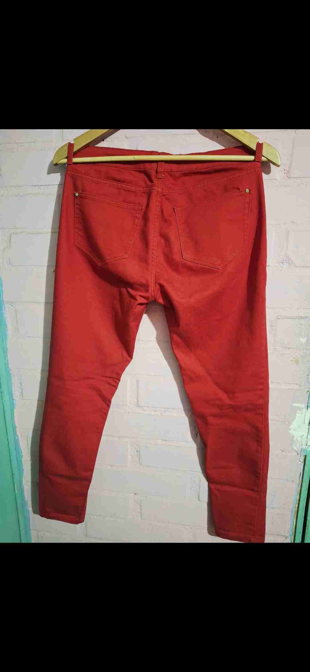 Jeans rojos de mujer Mango - miniatura 3