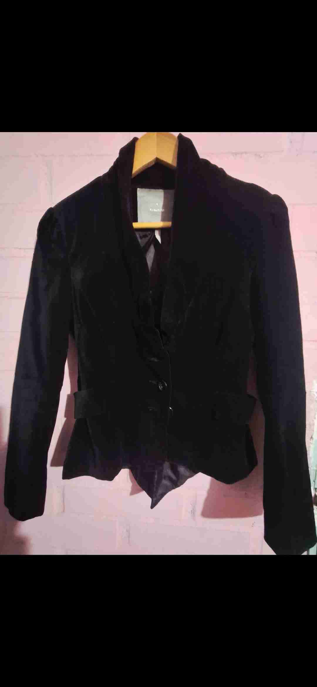 Blazer negro elegante de mujer