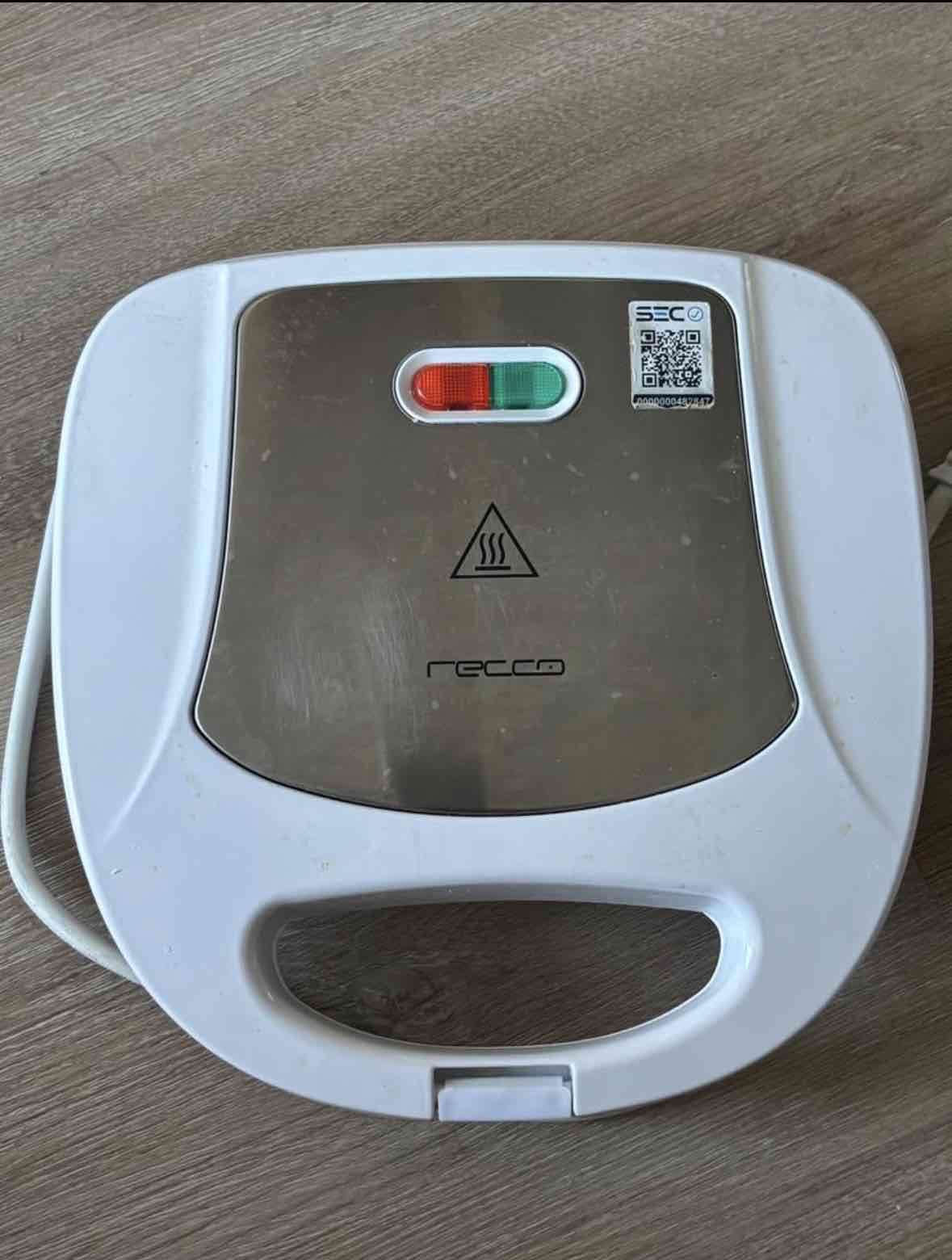 Sandwichera Recco blanca