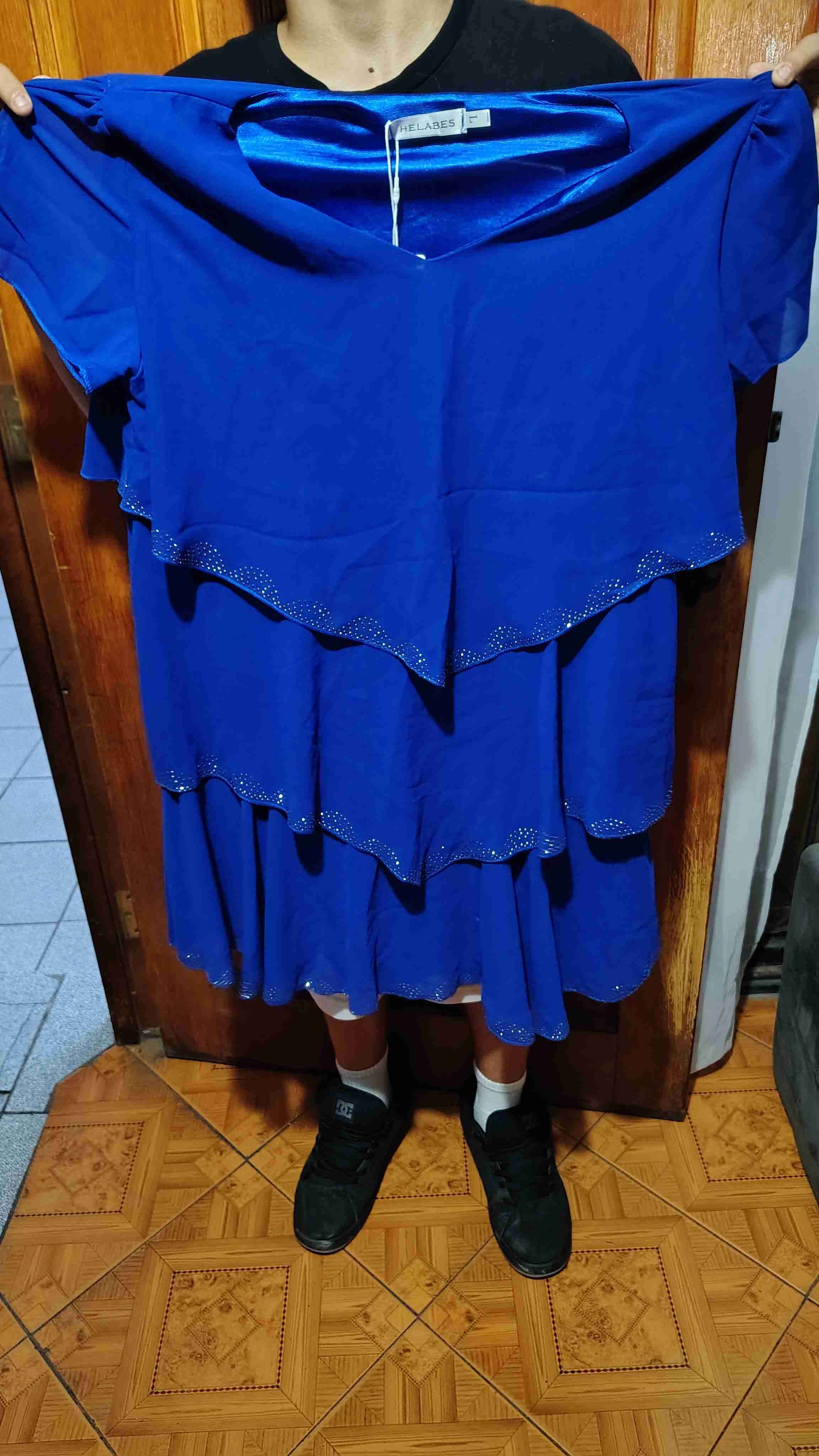 Vestido azul con volantes