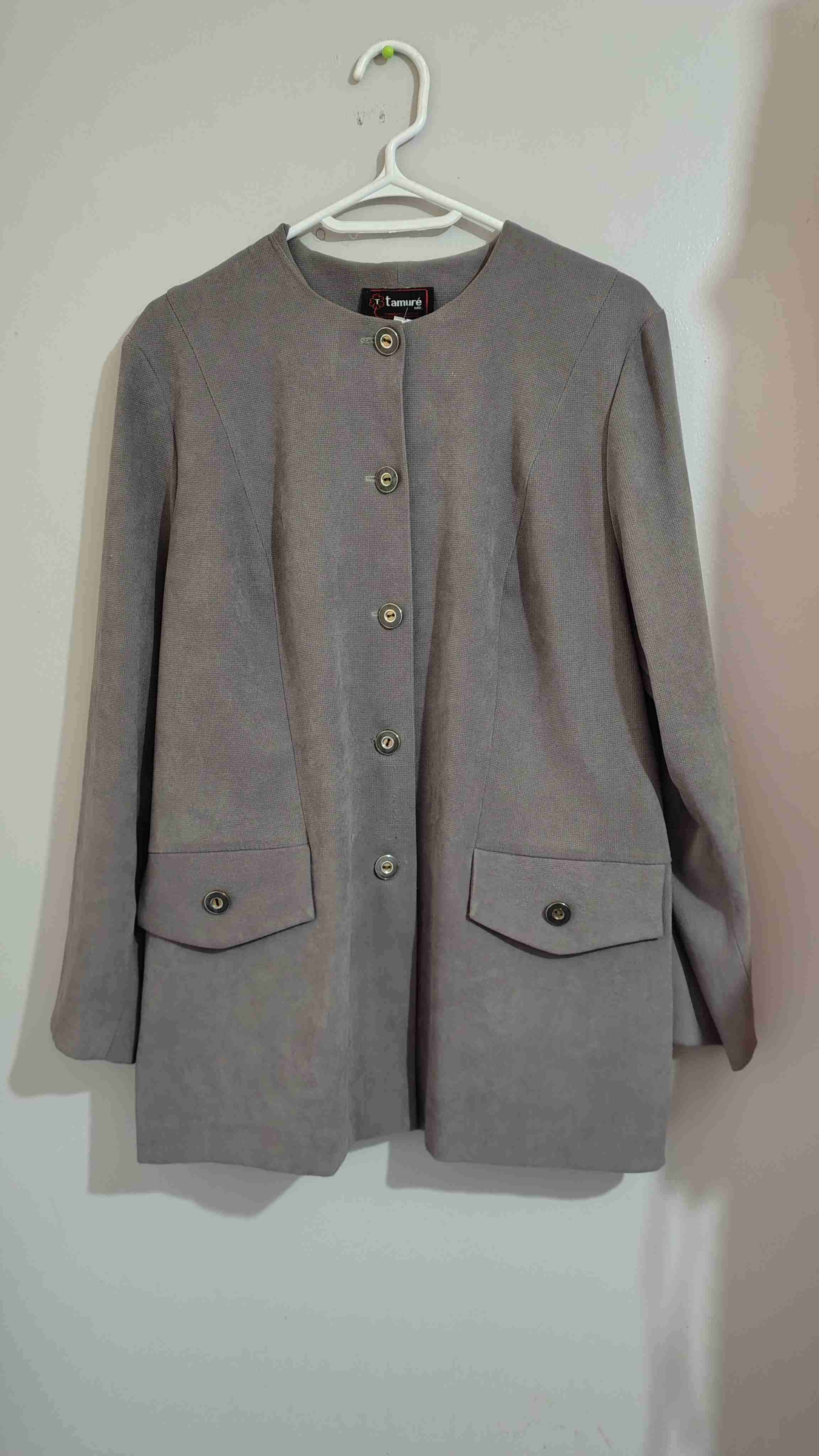Blazer gris con botones talla XL