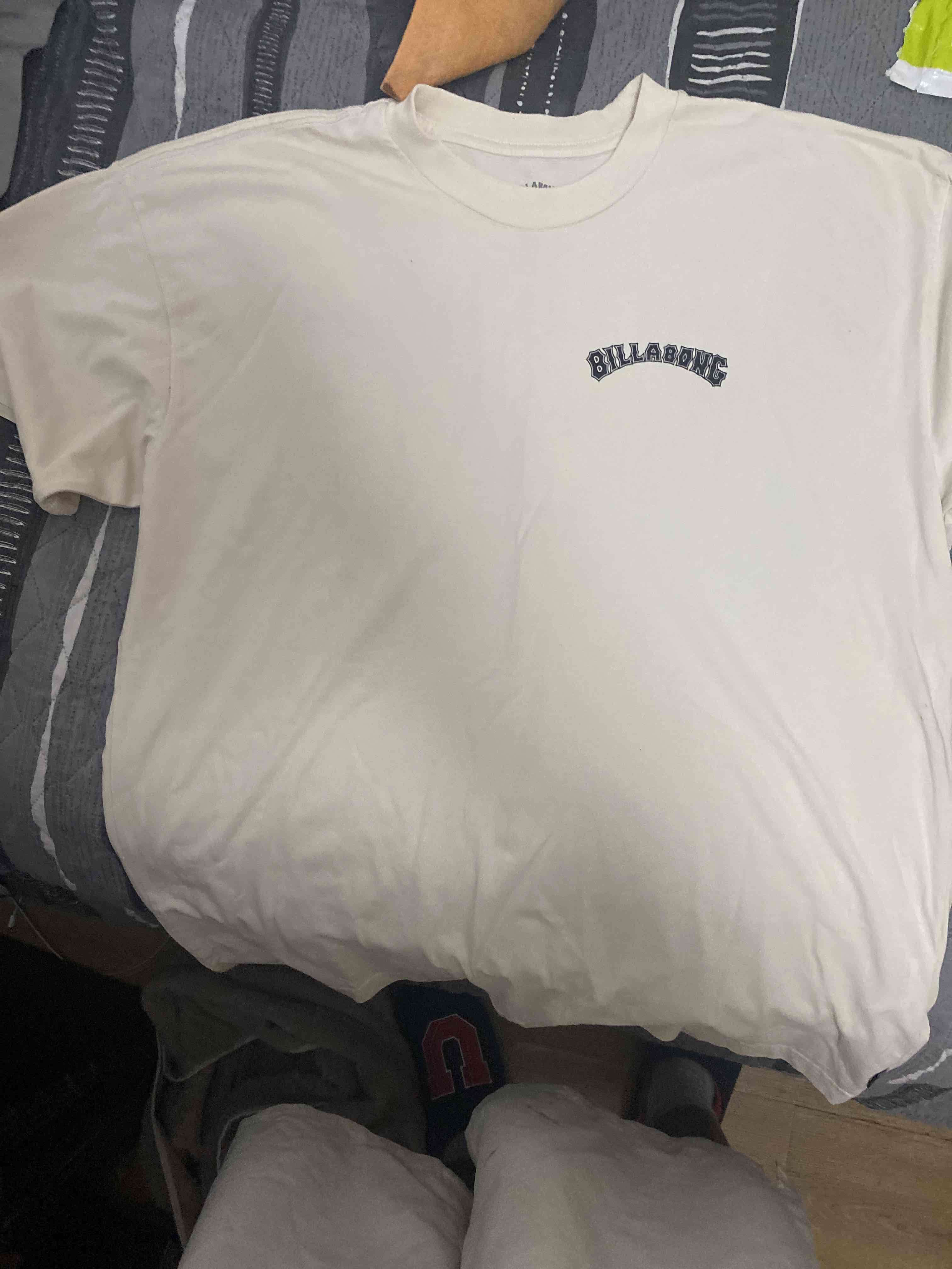 Polera blanca Billabong