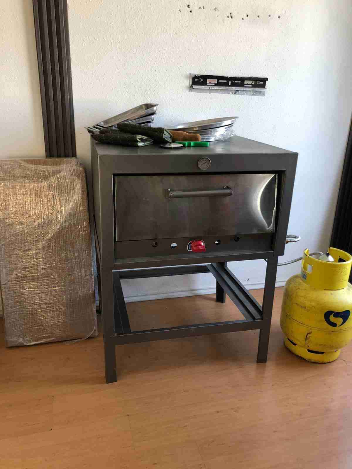 Horno pizzero a gas en buen estado - miniatura 3
