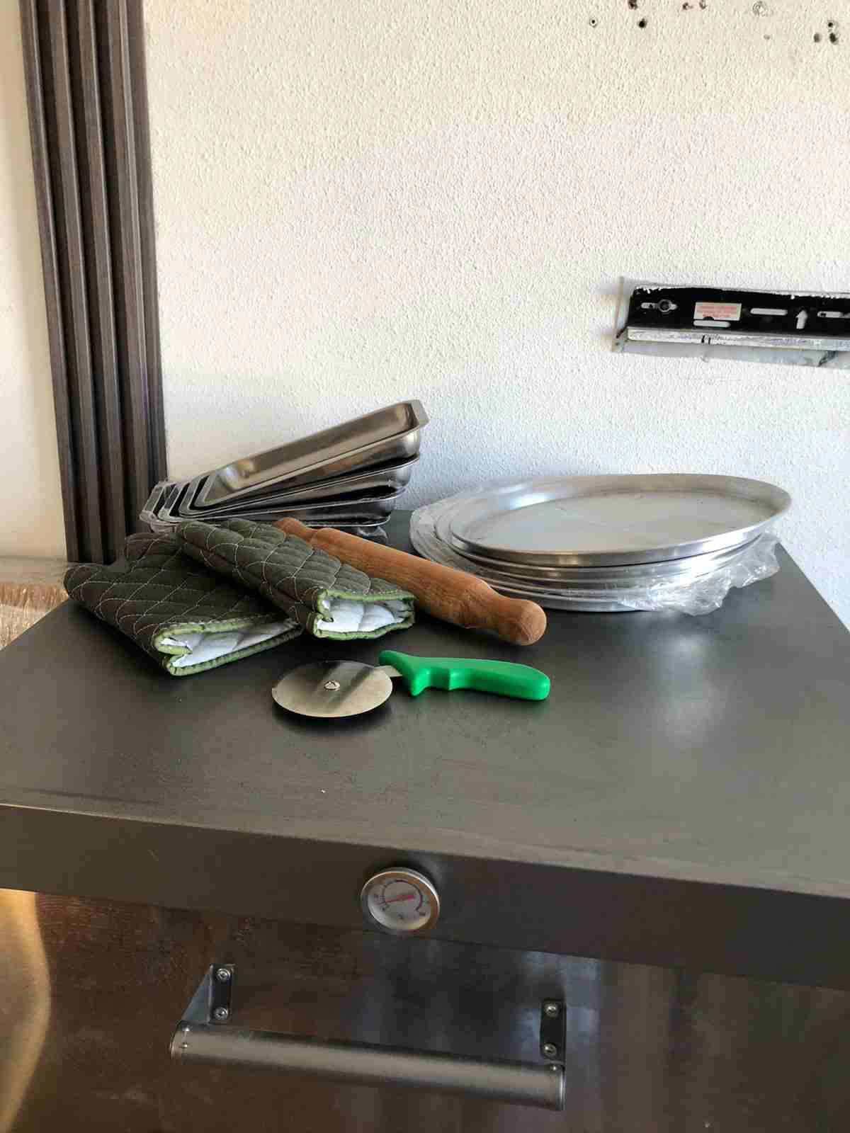 Horno pizzero a gas en buen estado - miniatura 4