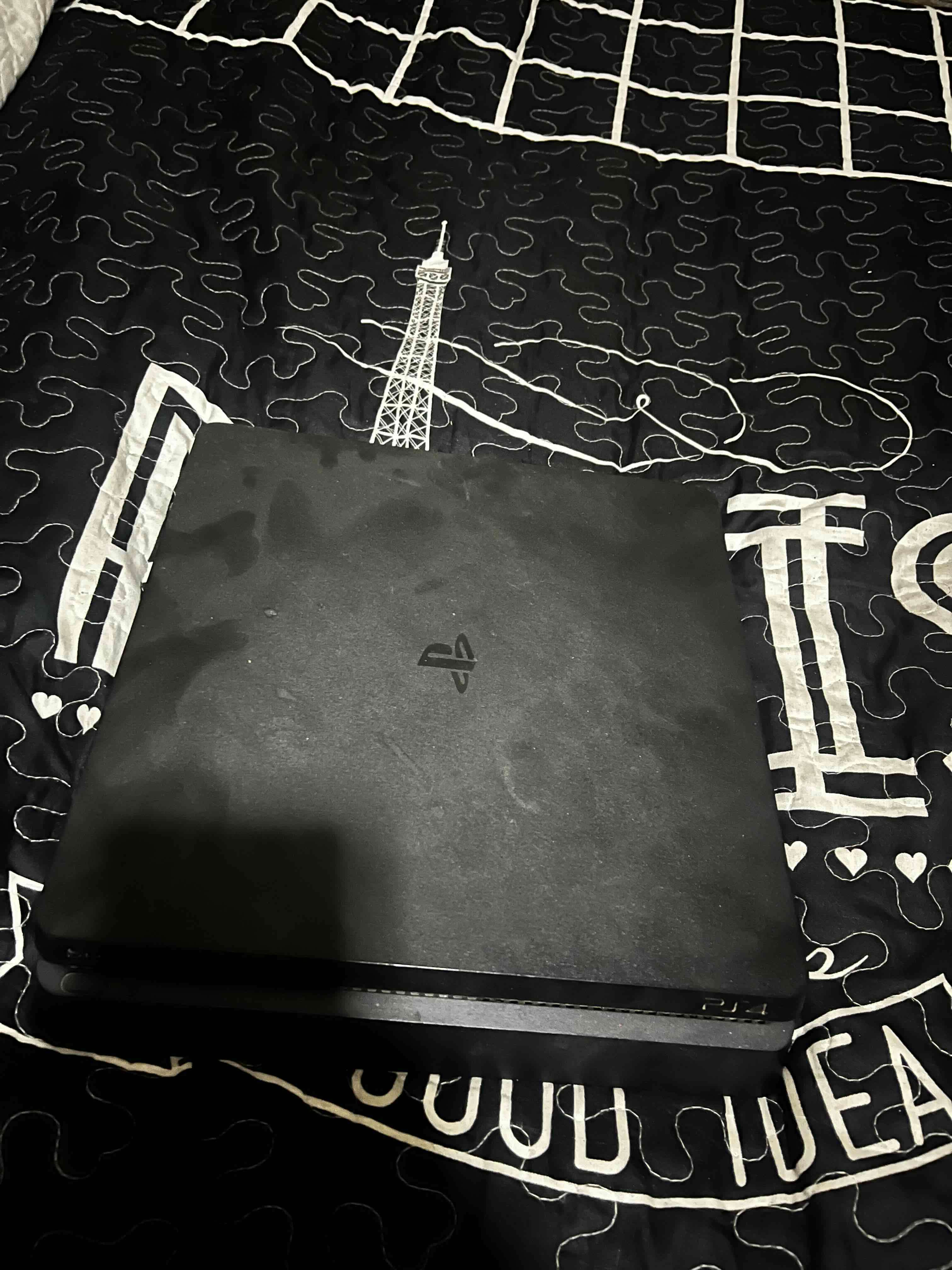 Consola PS4 en buen estado