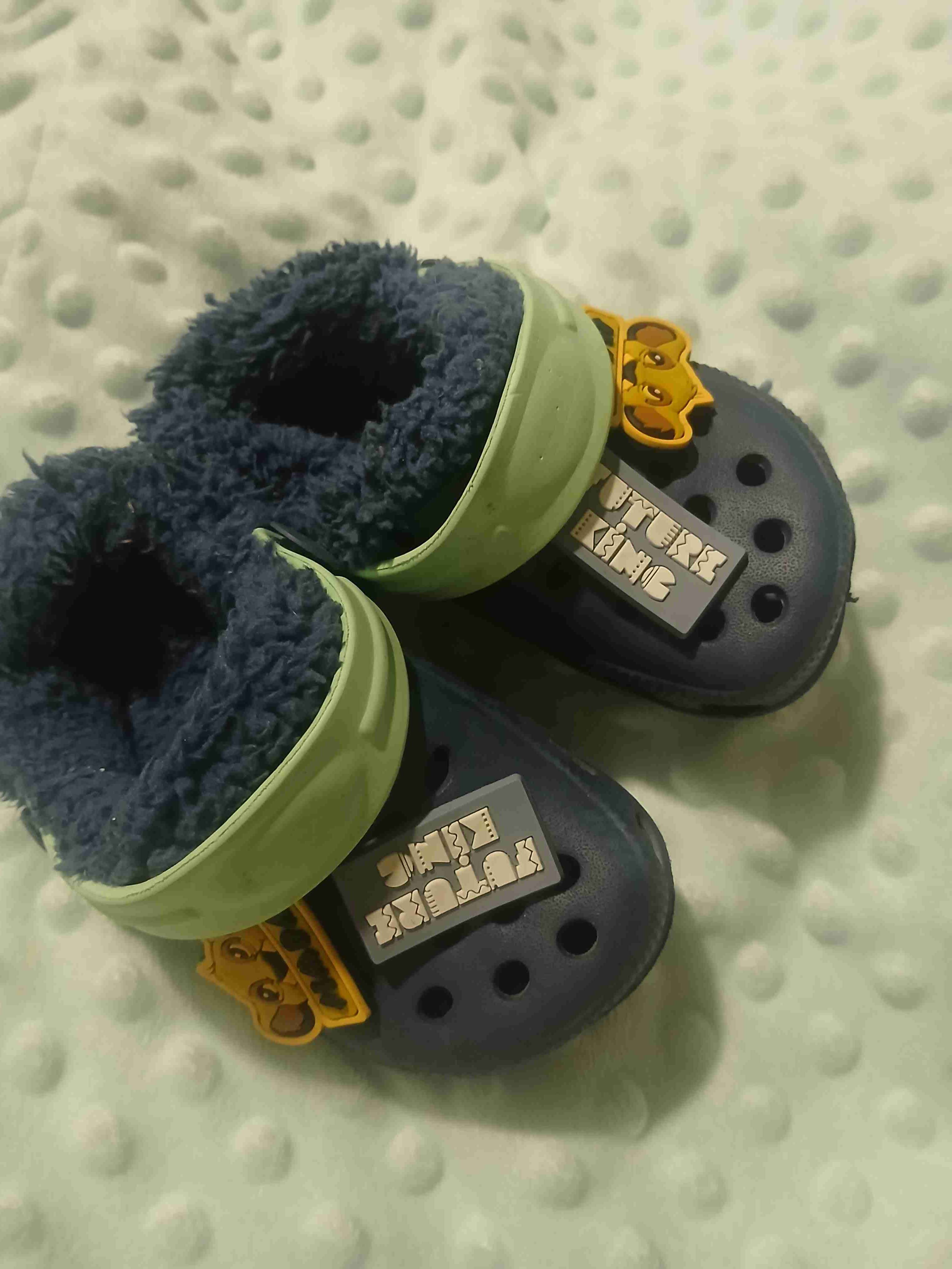 Sandalias infantiles peludas azul y verde numero19