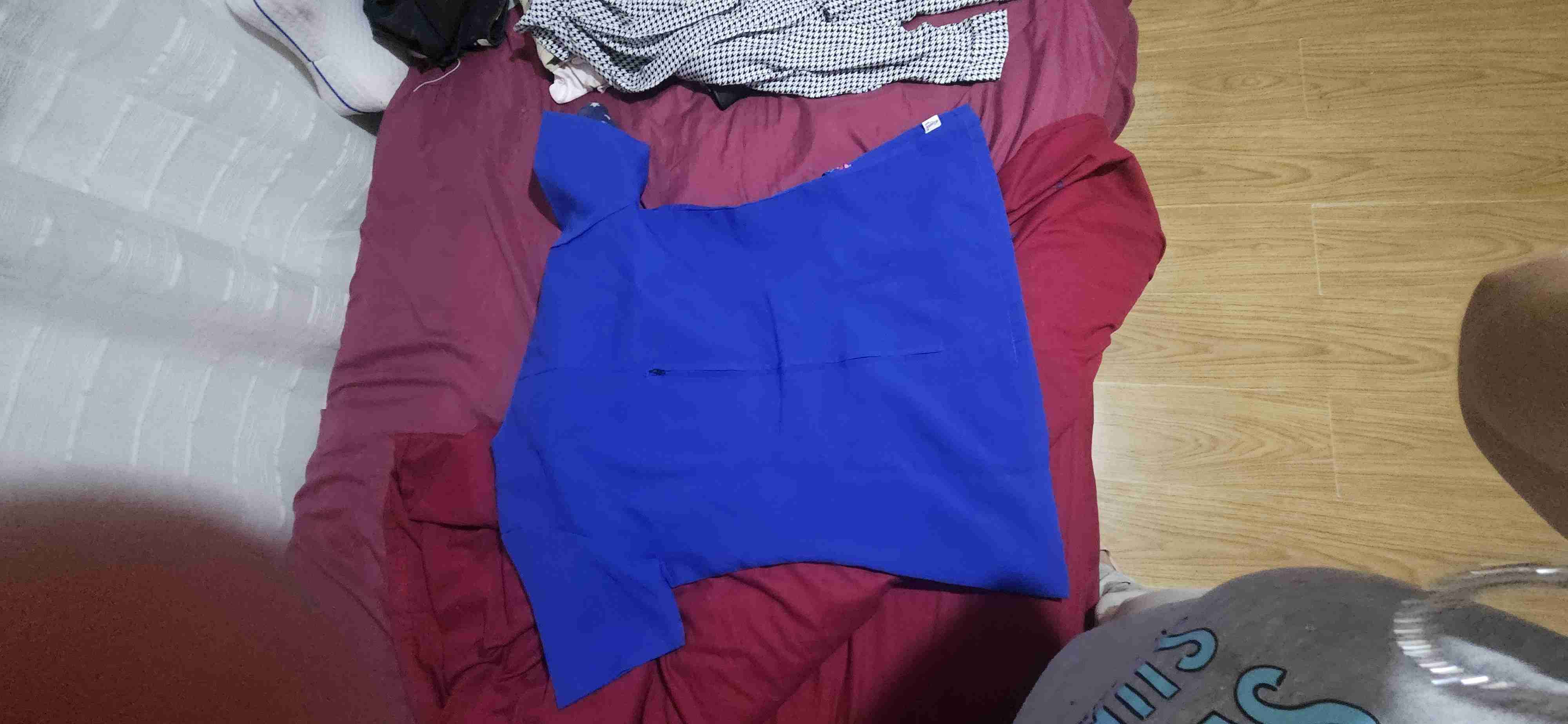 Delantal azul talla M con estampado - miniatura 3