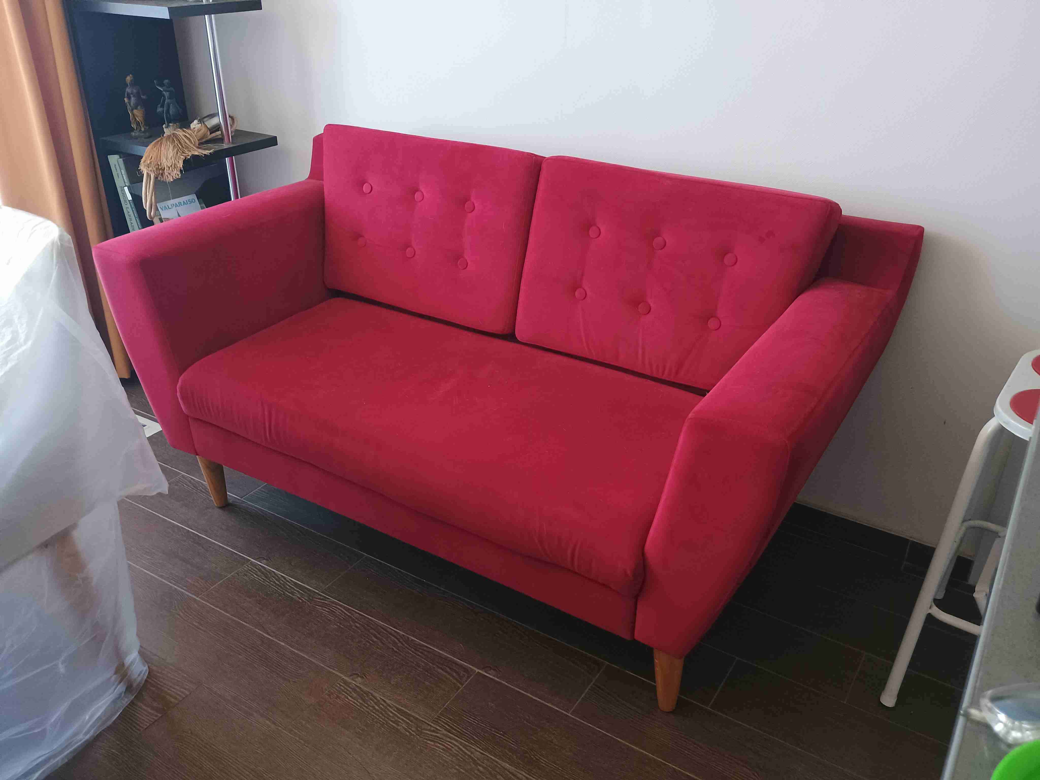 Sofá rojo moderno | Marca Nuevalinea