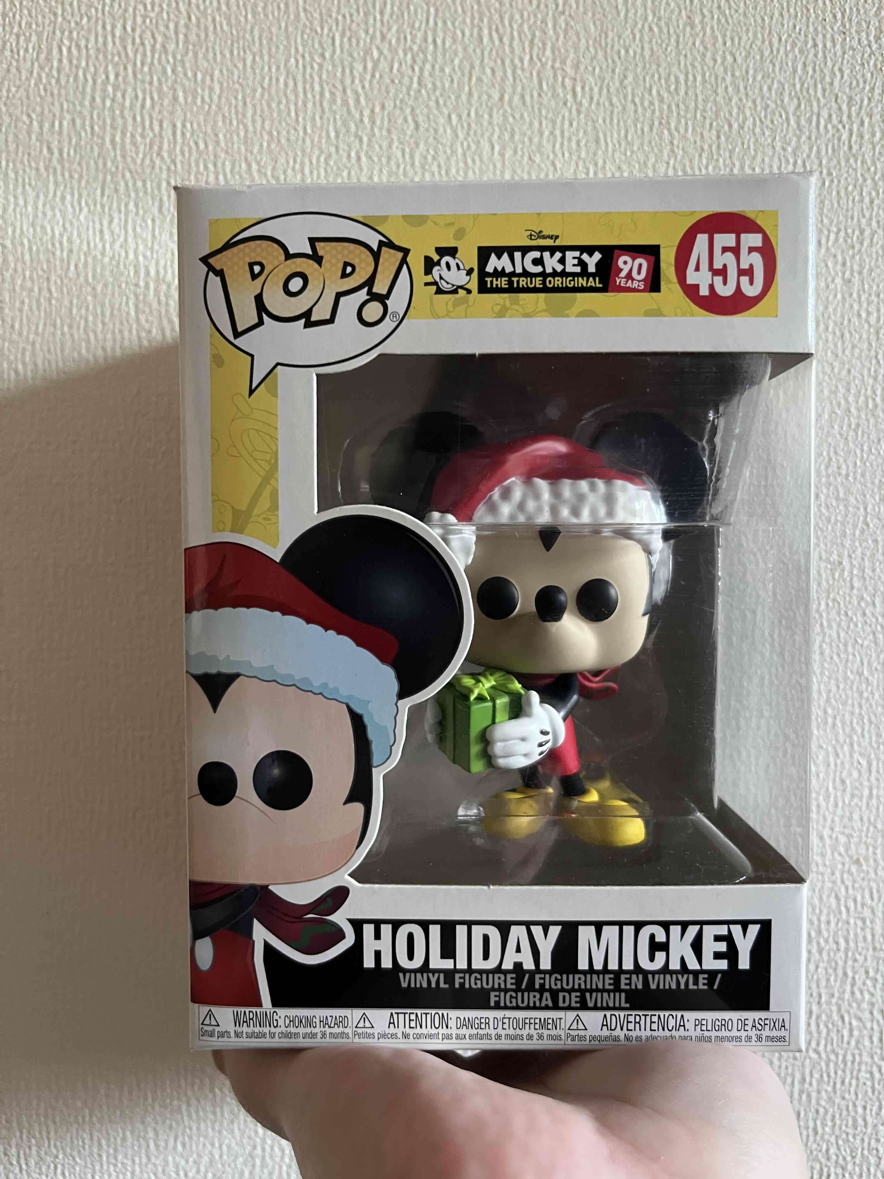 funko pop Holiday Mickey