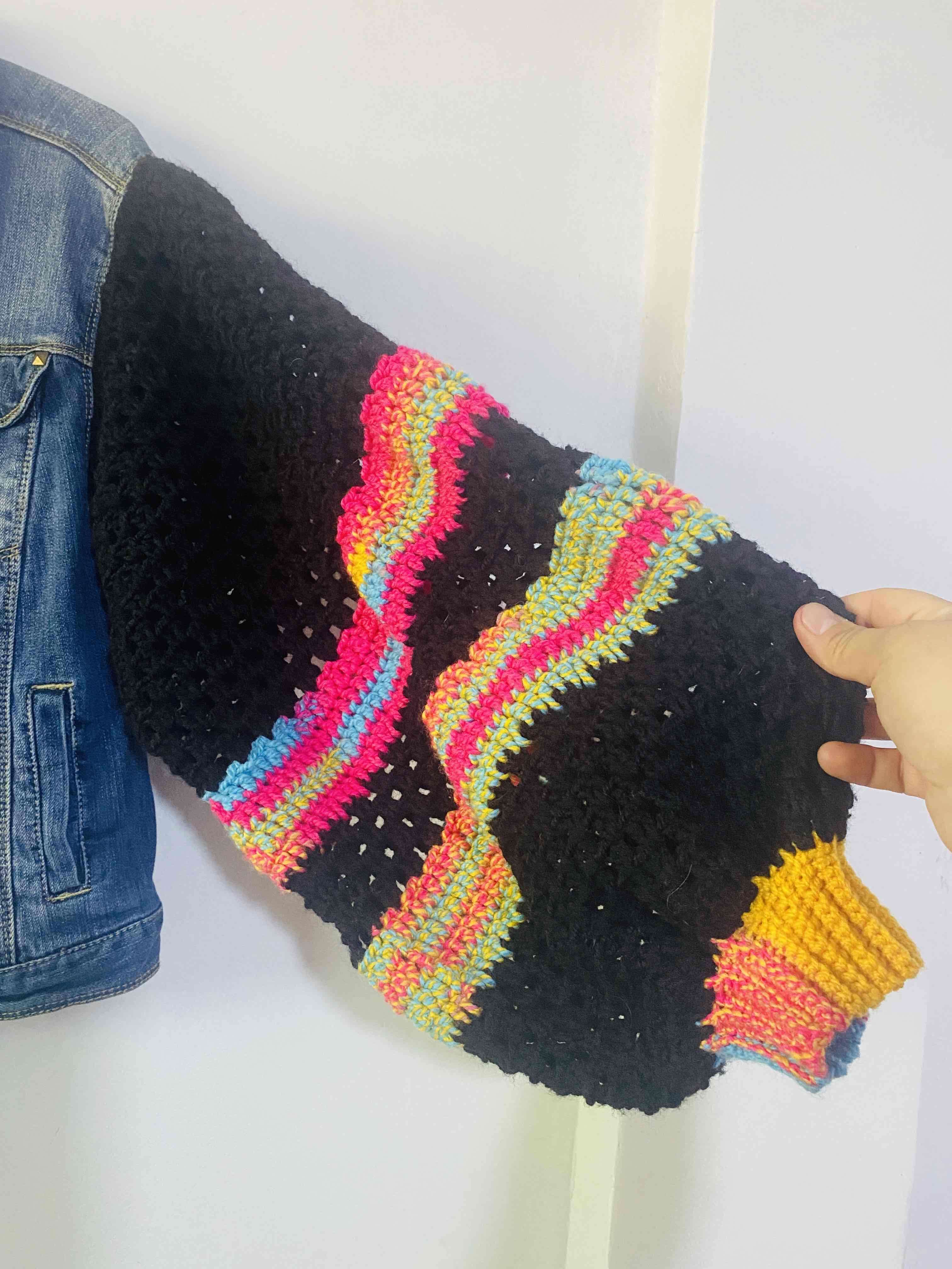 Chaqueta mezclilla con mangas tejidas - miniatura 2