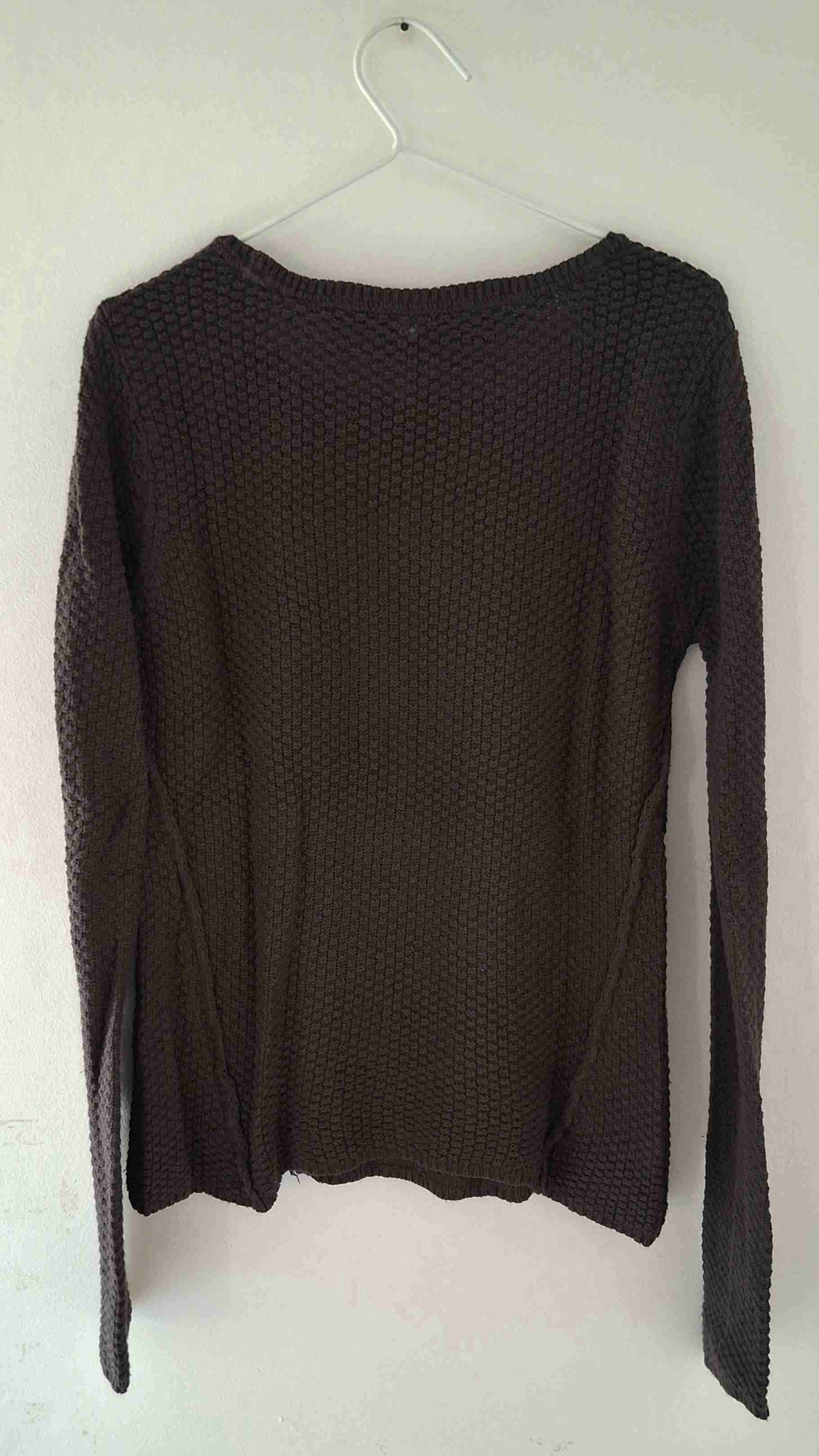 Suéter tejido gris oscuro - miniatura 3