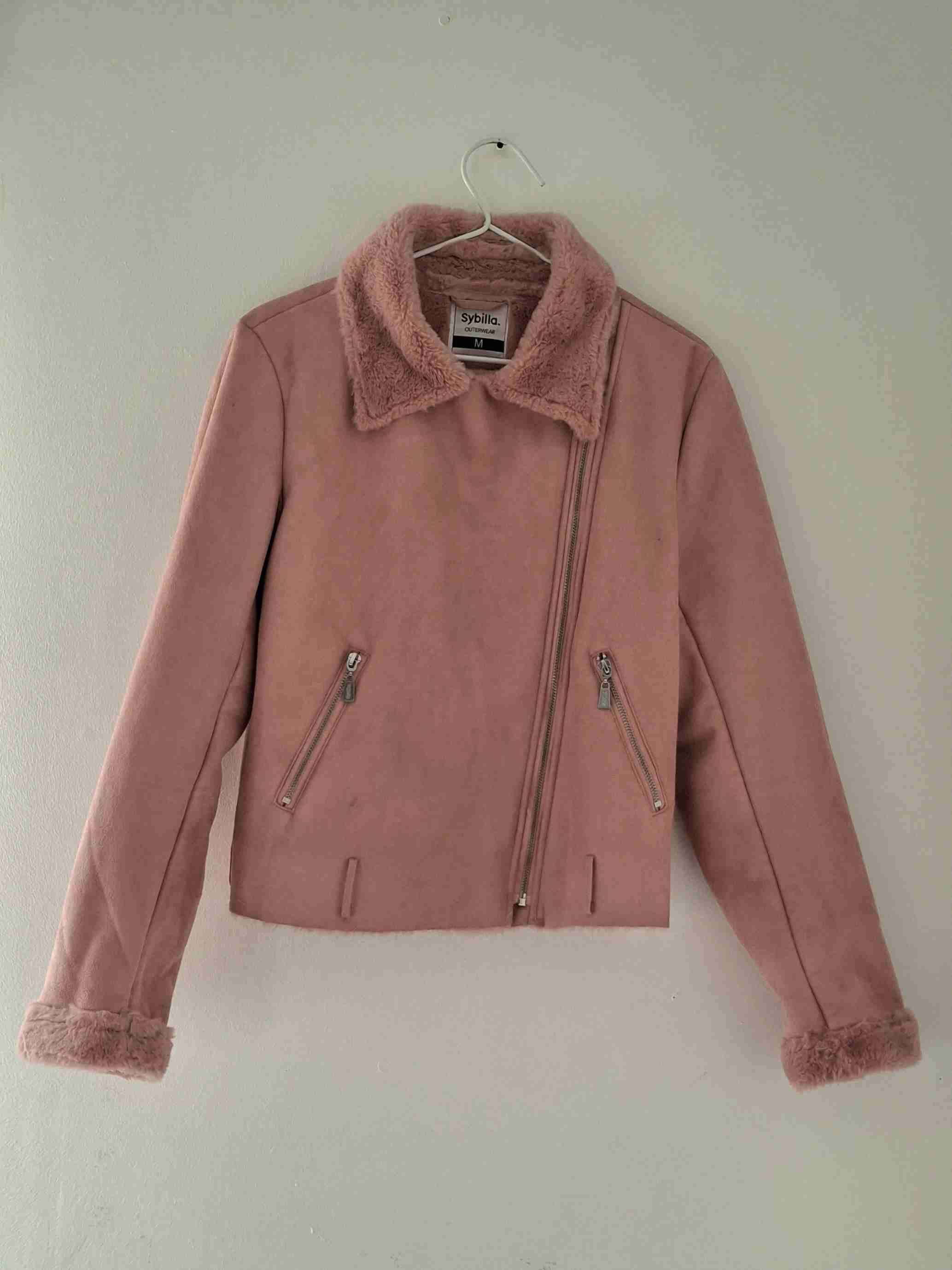 Chaqueta rosada peluda - miniatura 3