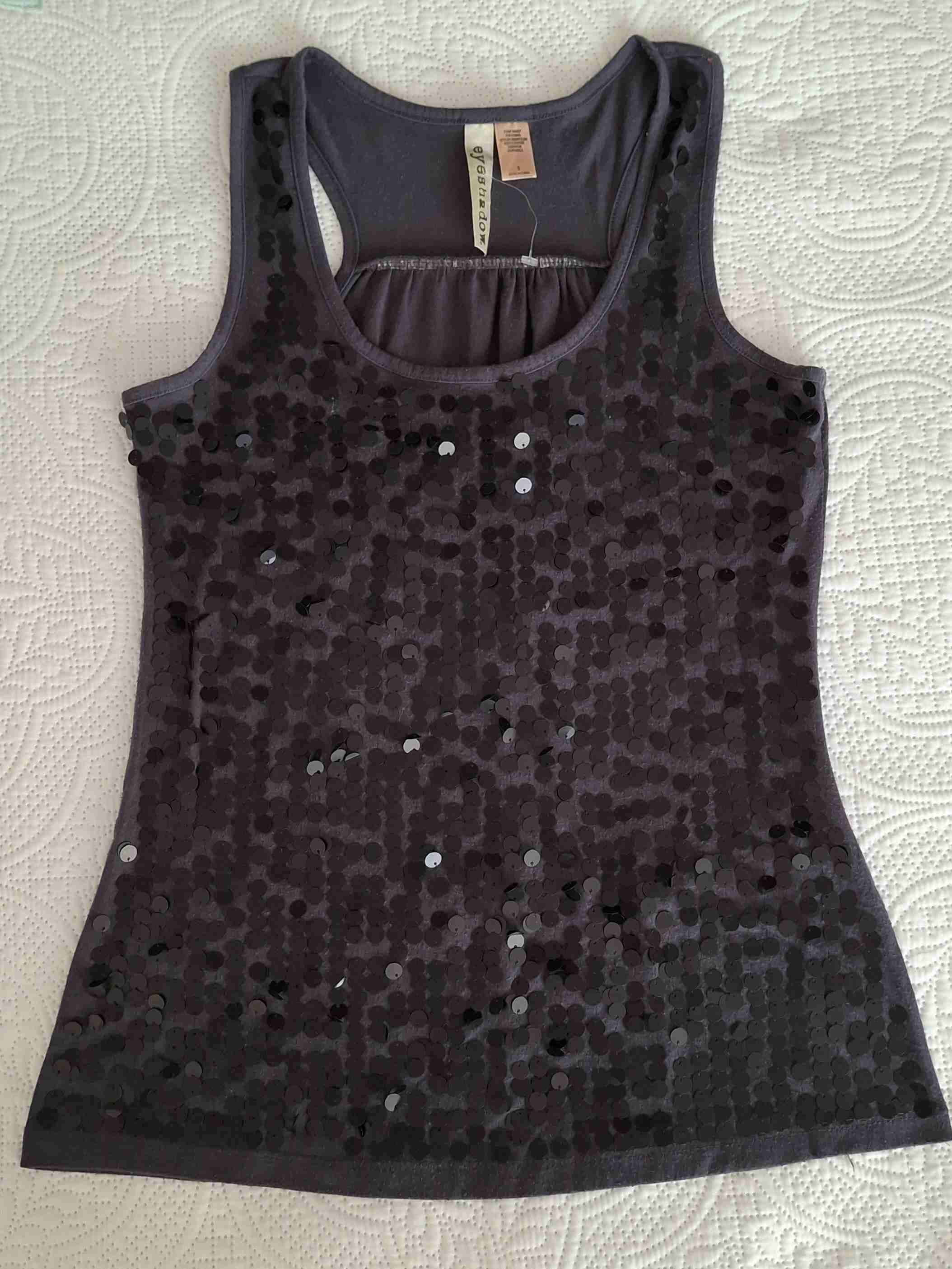 Polera sin mangas con lentejuelas