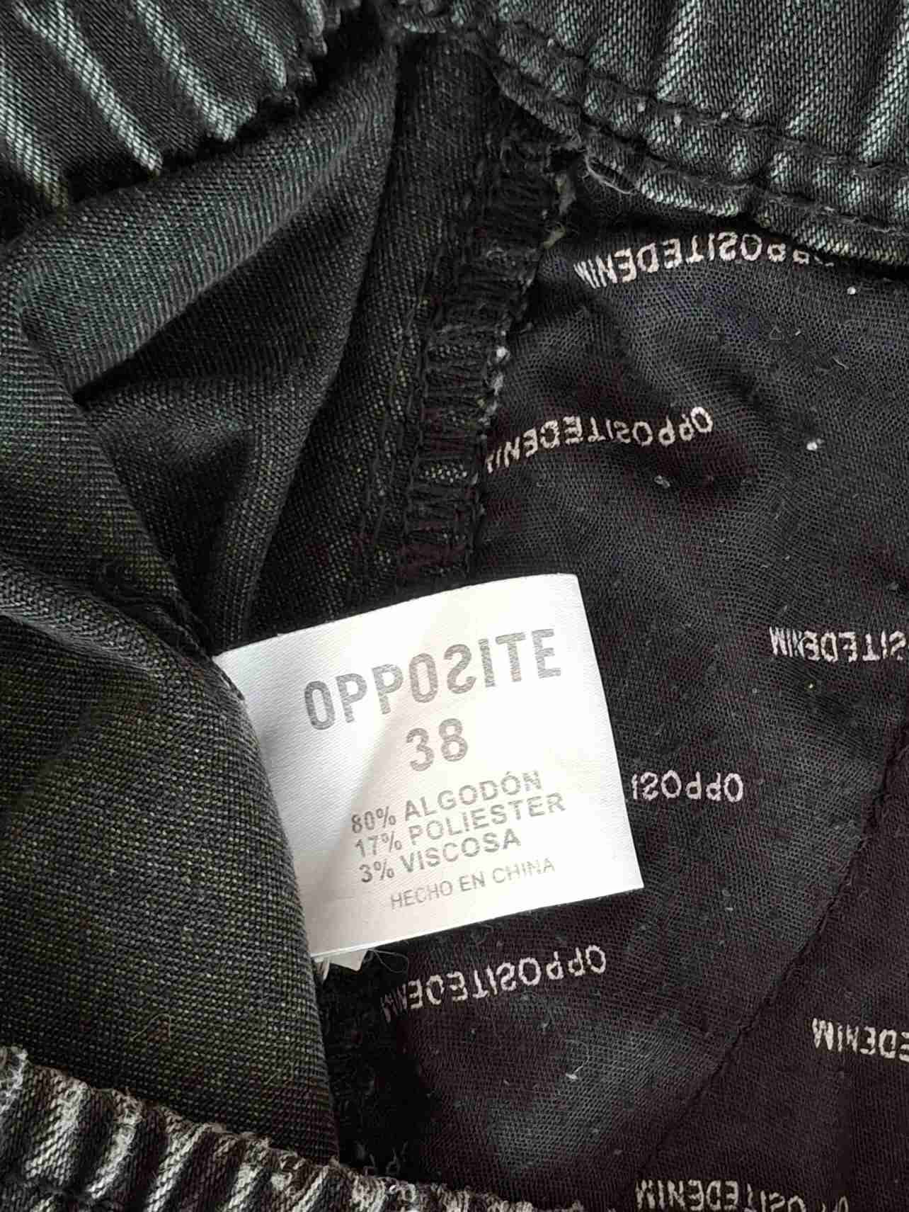 Short negro de mezclilla - miniatura 5