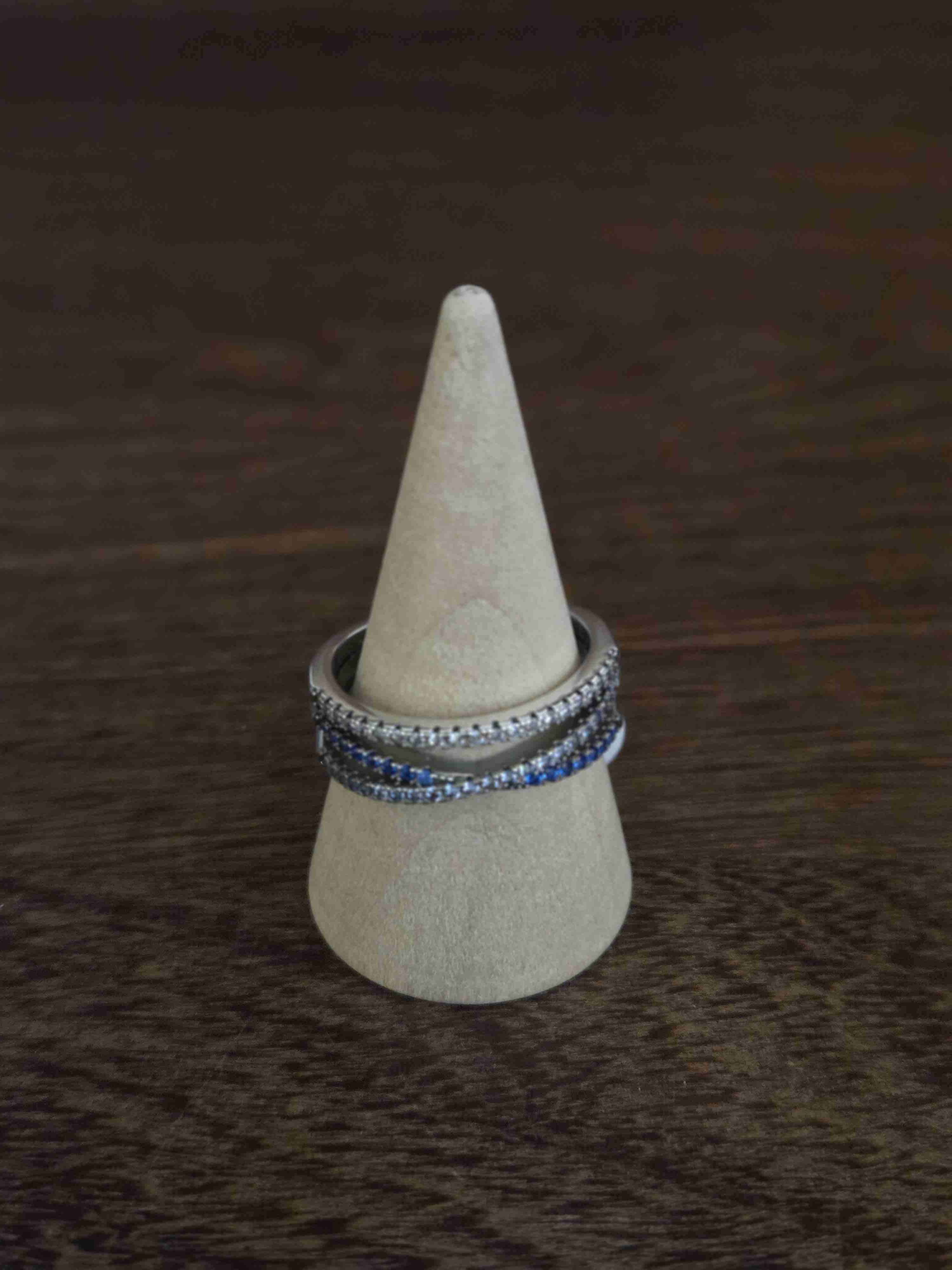 Anillo plata con incrustaciones - miniatura 3