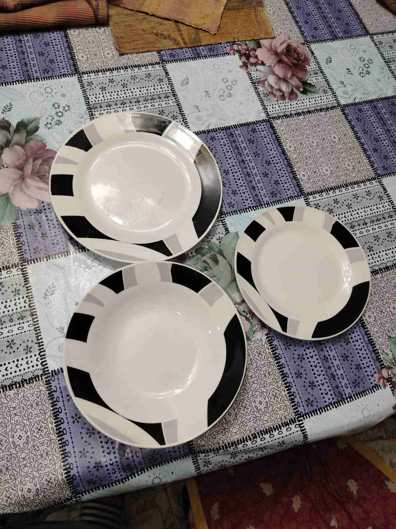 Juego de platos diseño geométrico - miniatura 2
